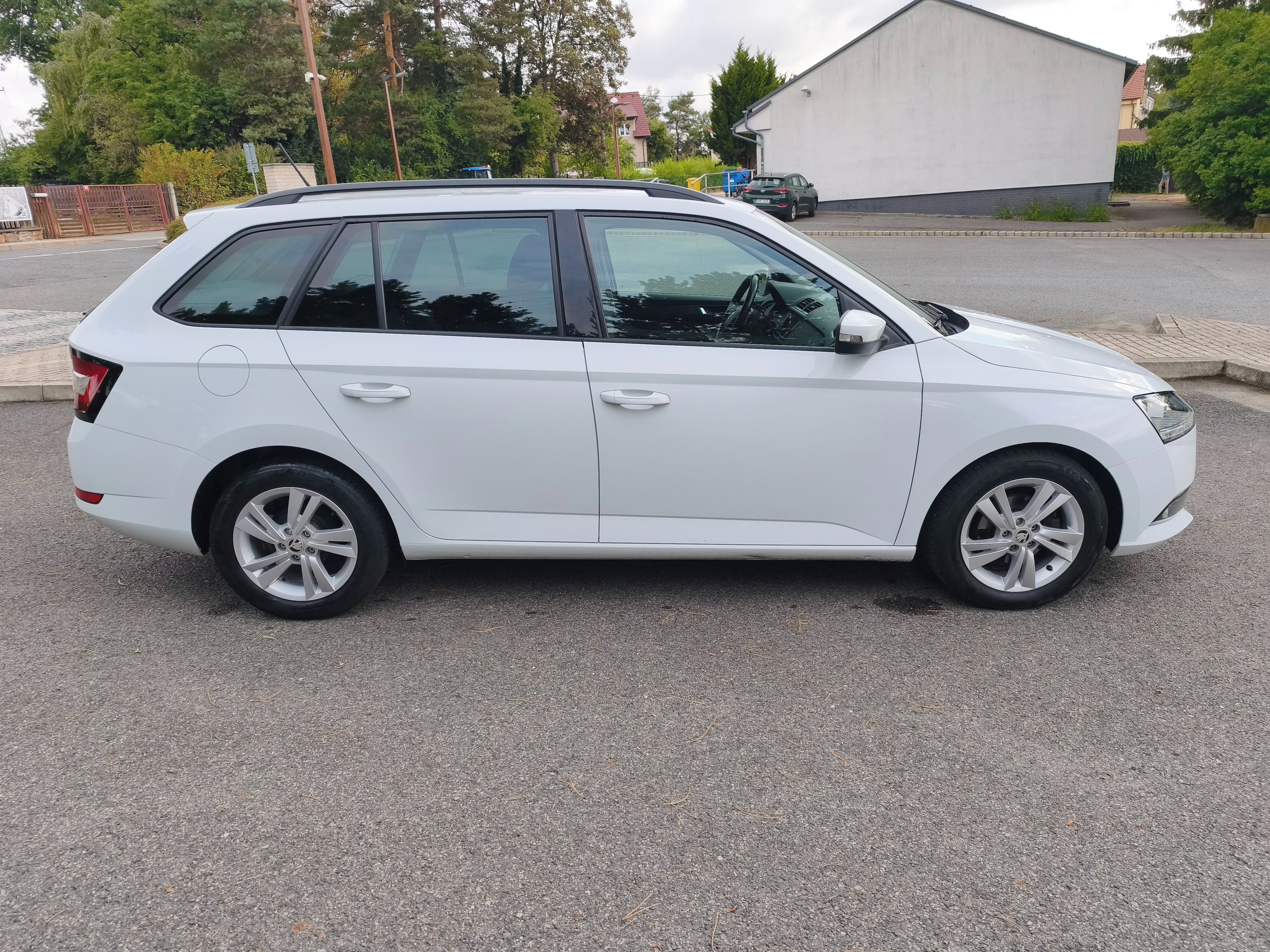 Škoda Fabia, 1,0 TSI Ambition Č.R.1 maj. - fotka 4