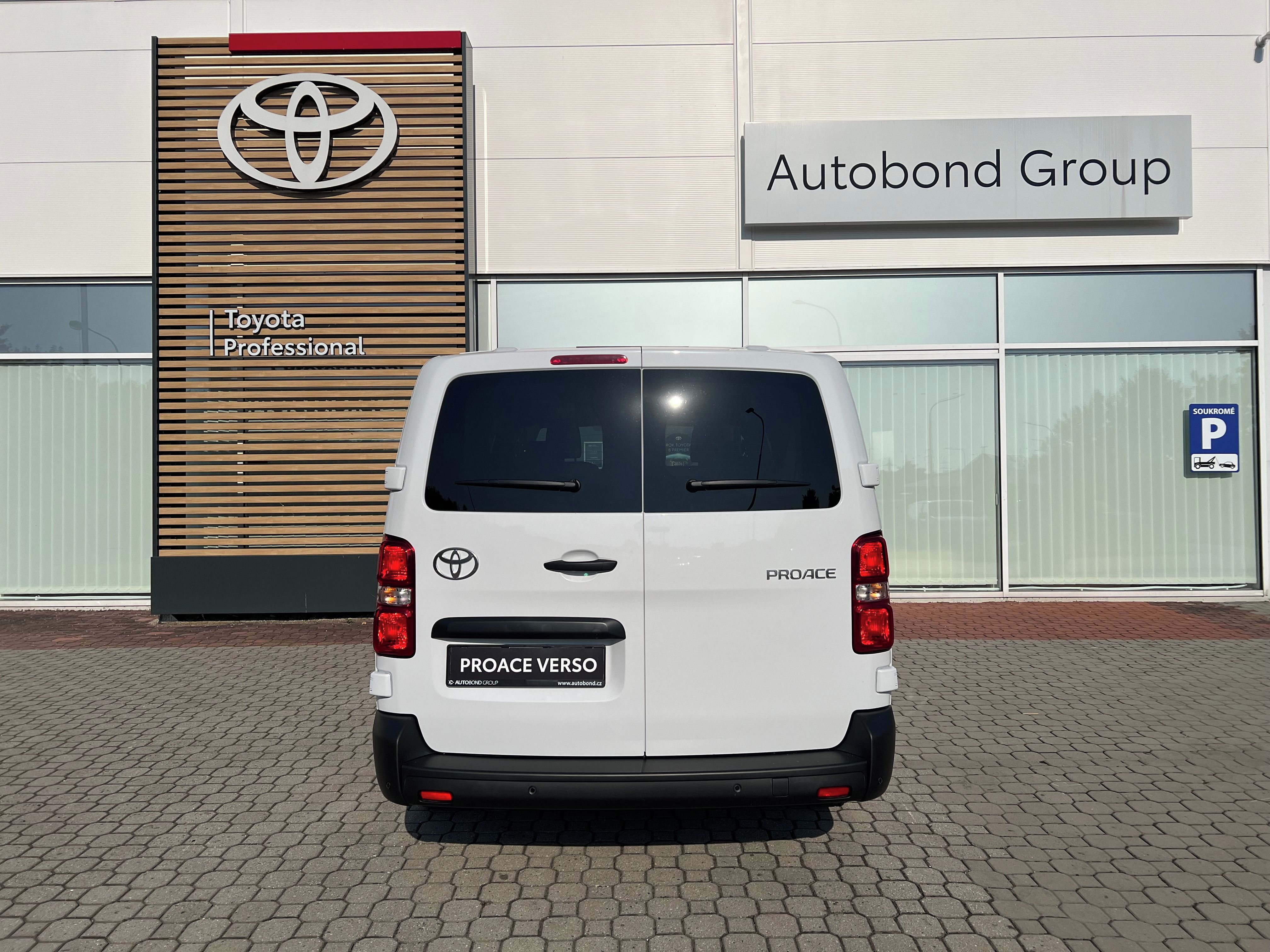 Toyota Proace Verso, 2.2D 6MT Combi 9S Long - fotka 5