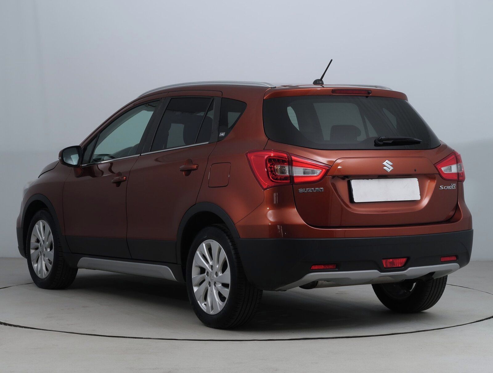 Suzuki SX4 S-Cross, 1.4 BoosterJet, Premium - fotka 4