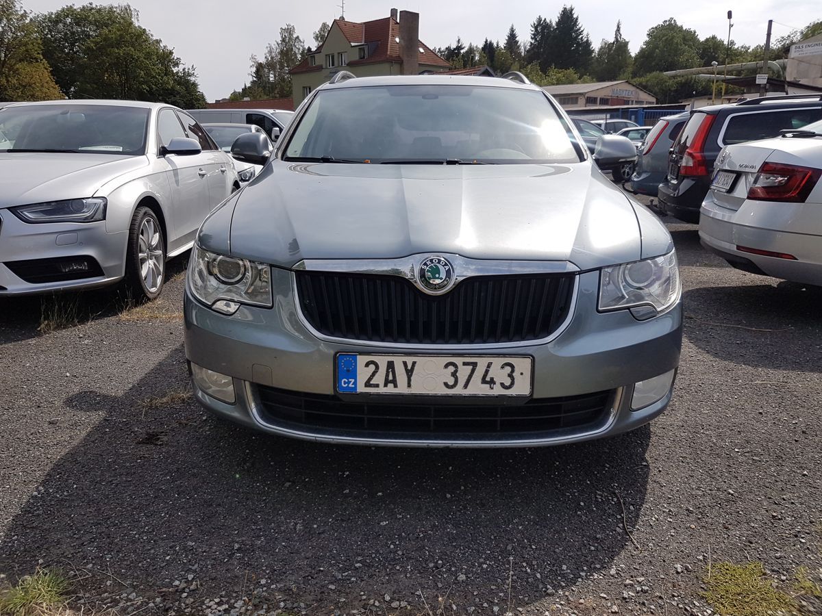 Škoda Superb, 2.0TDi 103KW DSG ČR NOVÁ STK - fotka 2