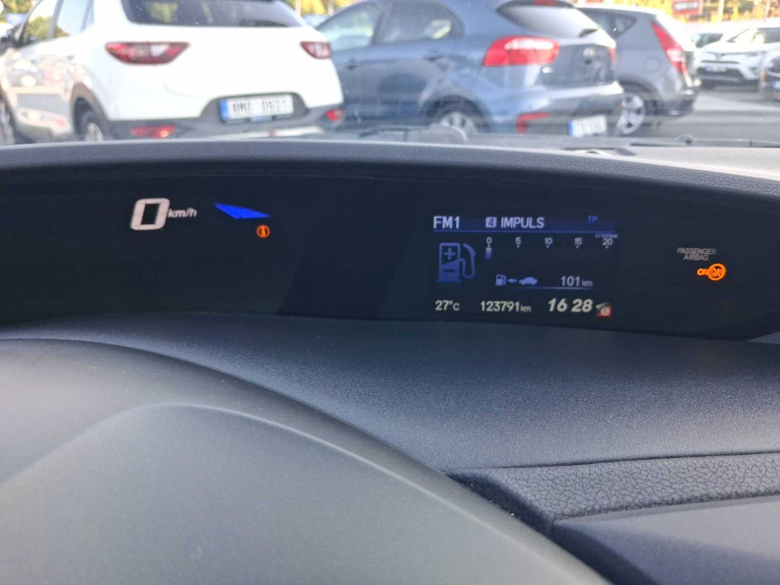 Honda Civic, 1.4 i-VTEC, Automatická klima - fotka 3