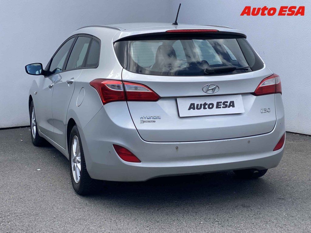 Hyundai i30, 1.6Crdi - fotka 6