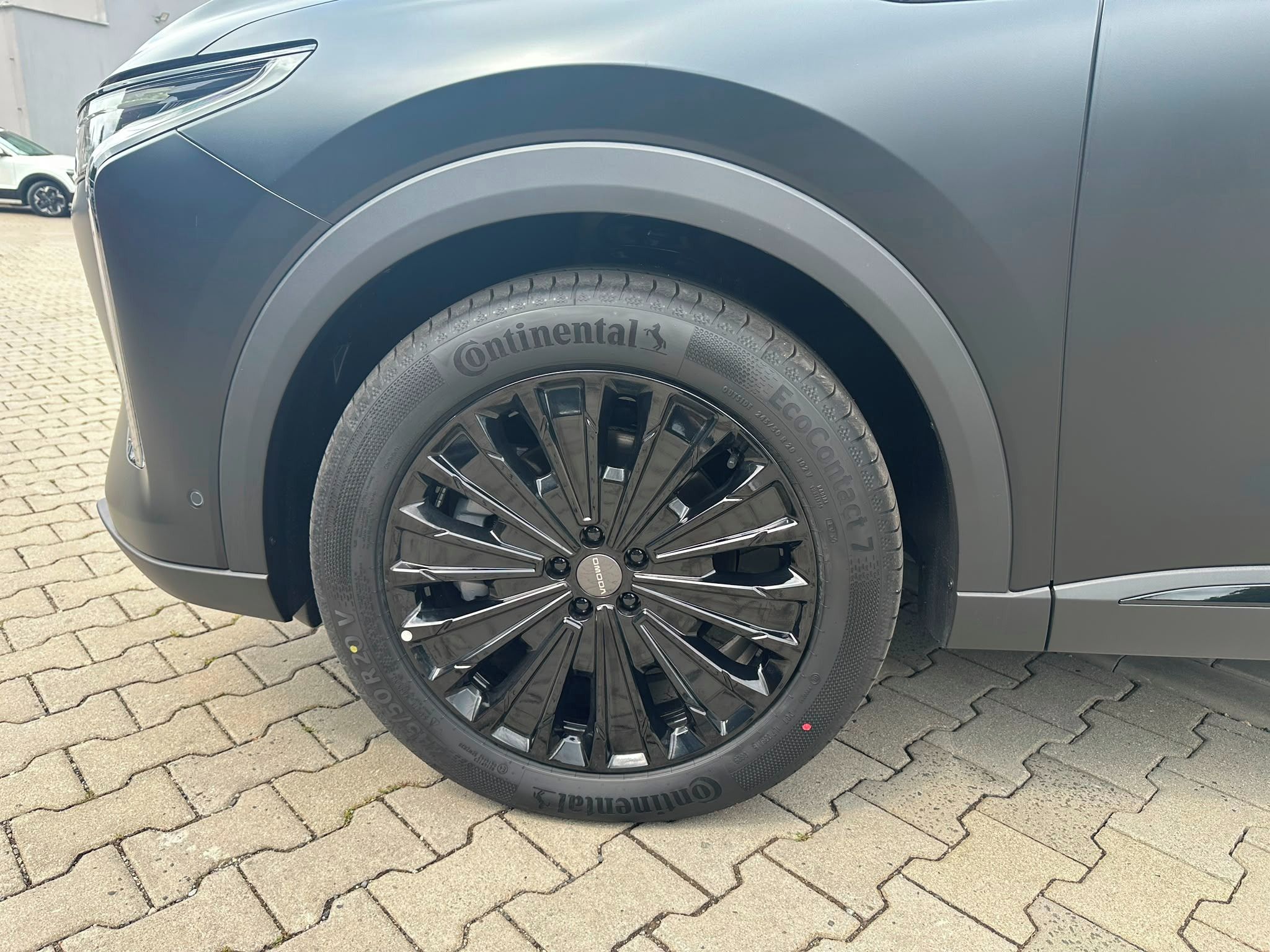 Omoda 9, 395kw/540hp Black Knight edice - fotka 6