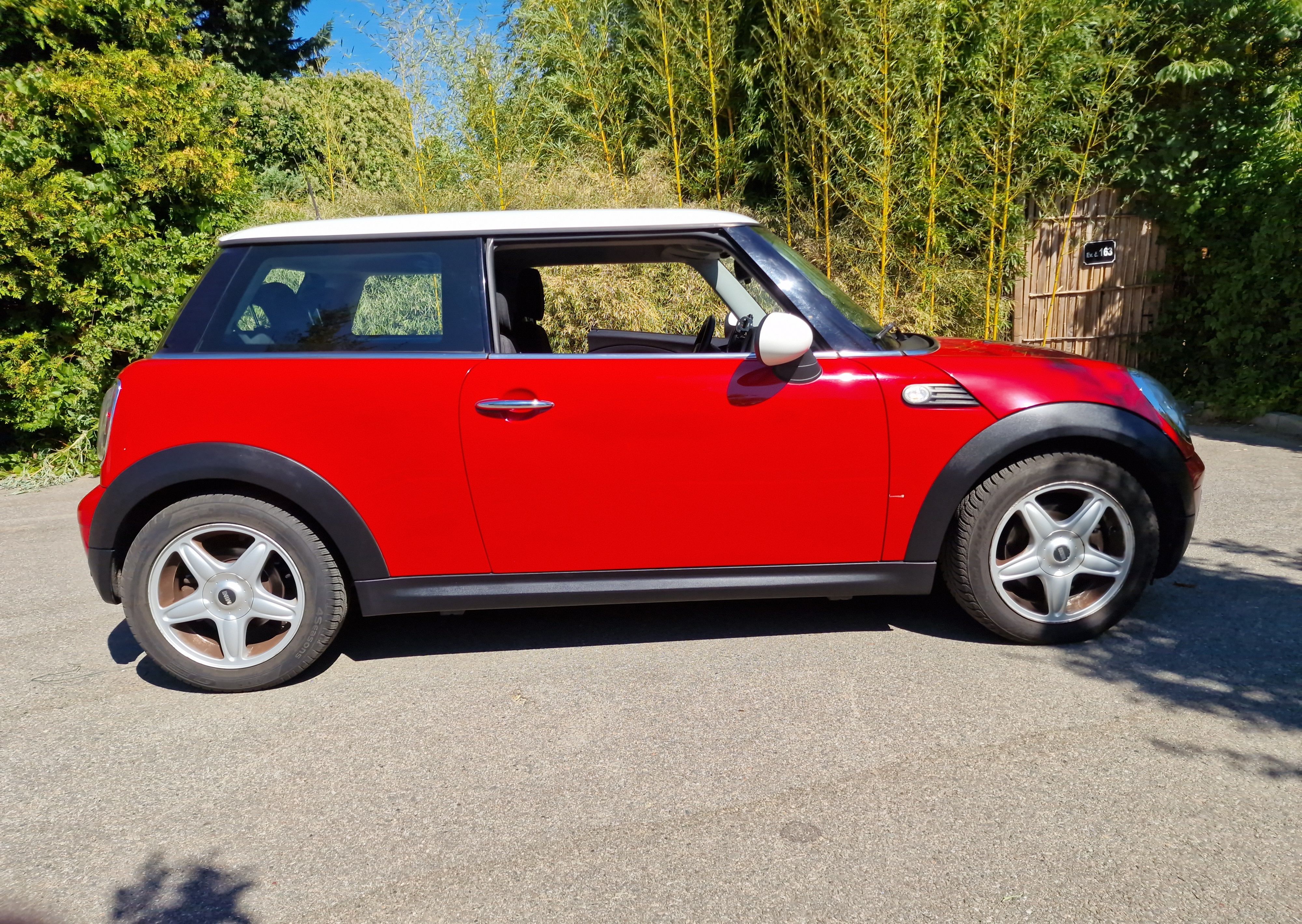 Mini Cooper, Mini Cooper 1.6 D - fotka 2