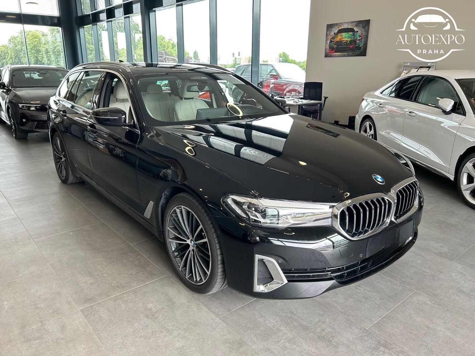 BMW Řada 5, 520d xDrive*PANORAMA - fotka 3