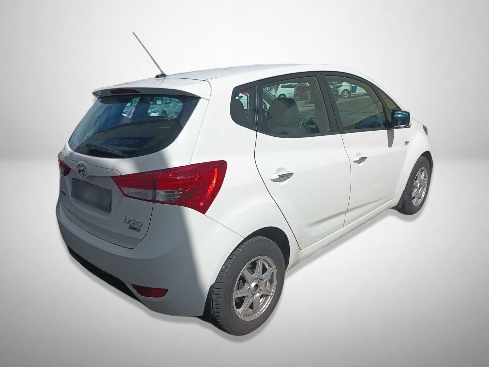 Hyundai ix20, 1.4 CRDi, Parkovací asistent - fotka 2