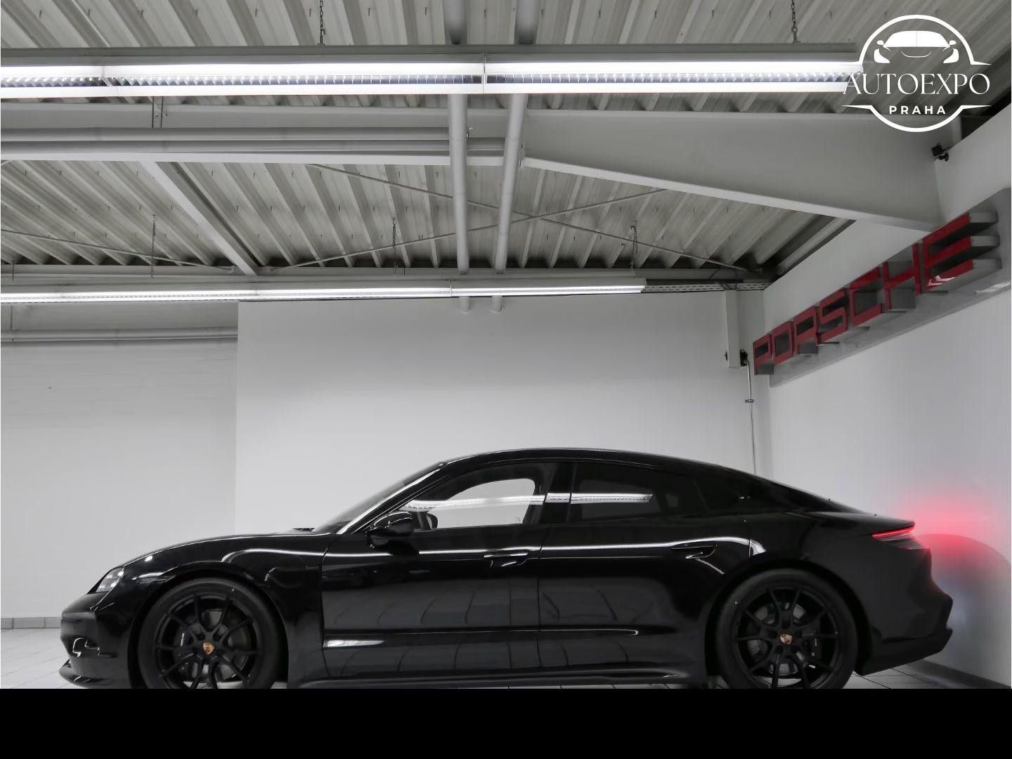 Porsche Taycan, Black Edition - fotka 6