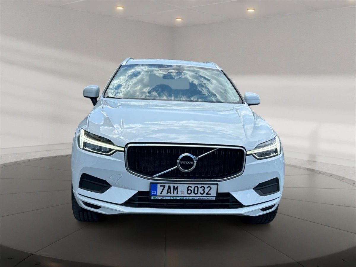 Volvo XC60, 2,0 T5 Momentum AT - fotka 2