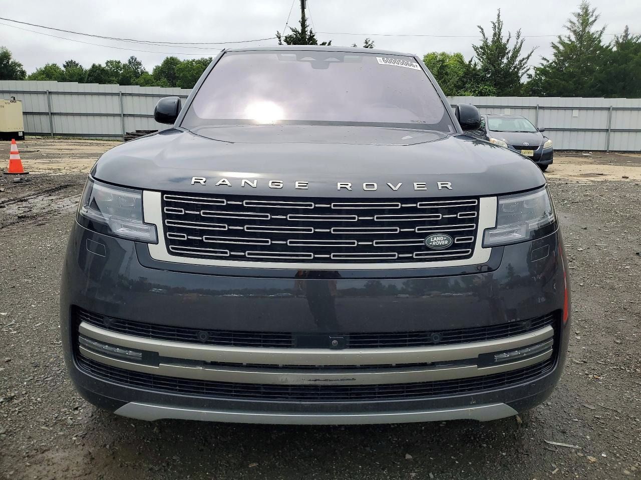 Land Rover Range Rover, Auto na cestě - fotka 5