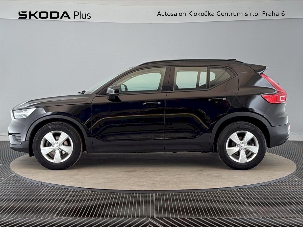Volvo XC40, T295 kW Momentum Core - fotka 3