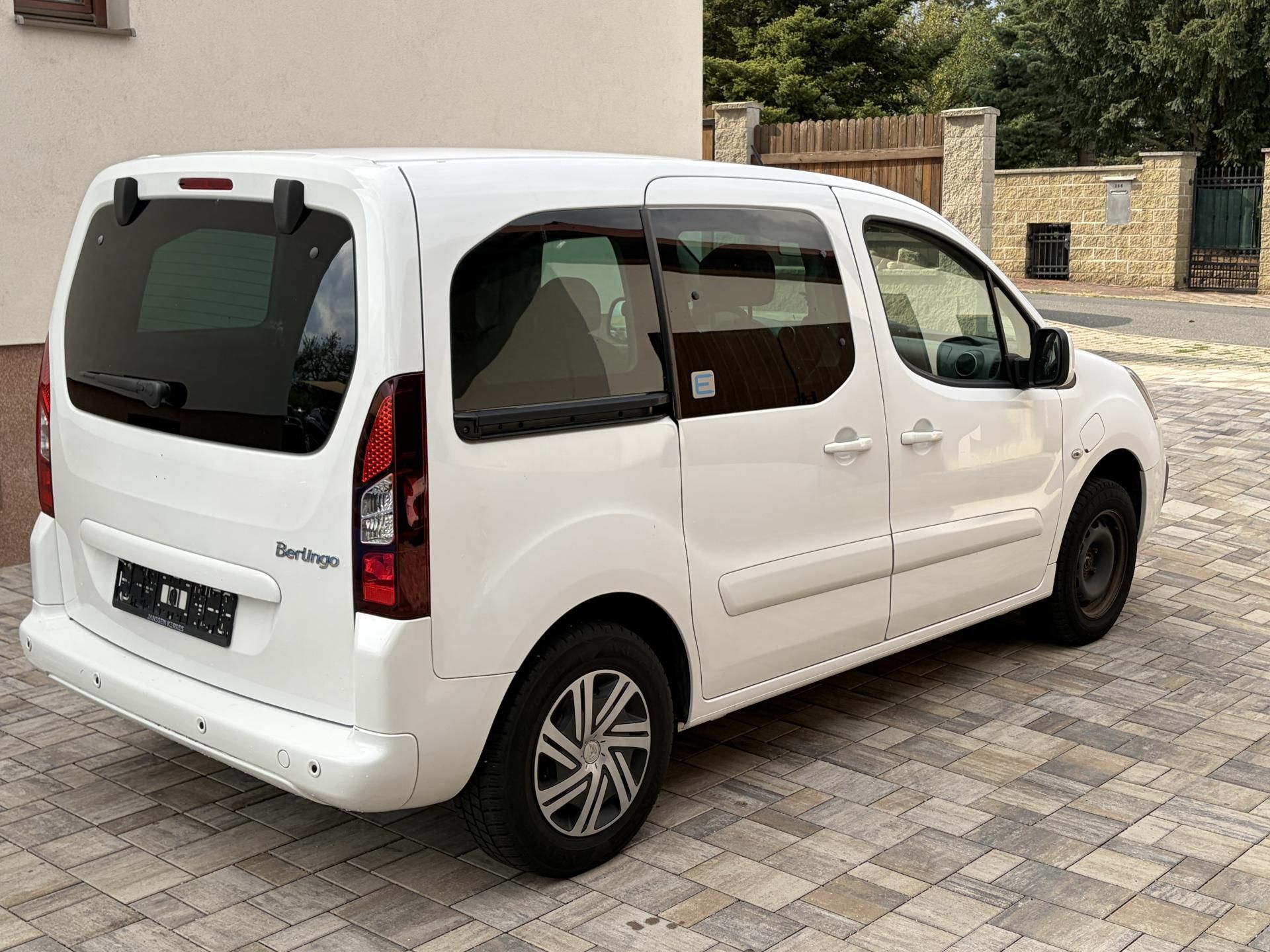 Citroën Berlingo, Electric, park. kamera - fotka 3