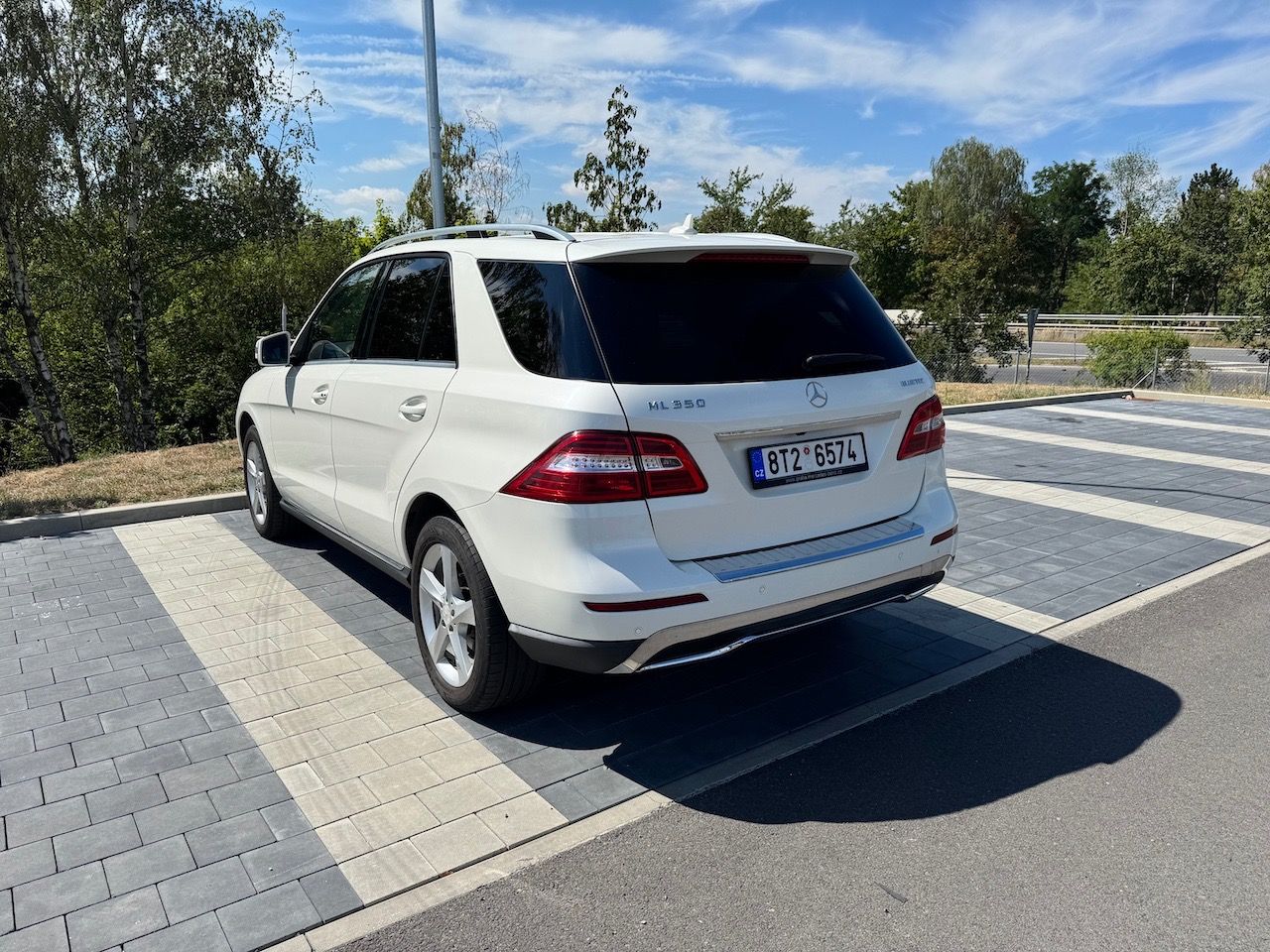 Mercedes-Benz ML, 350D, 4 MATIC - fotka 3