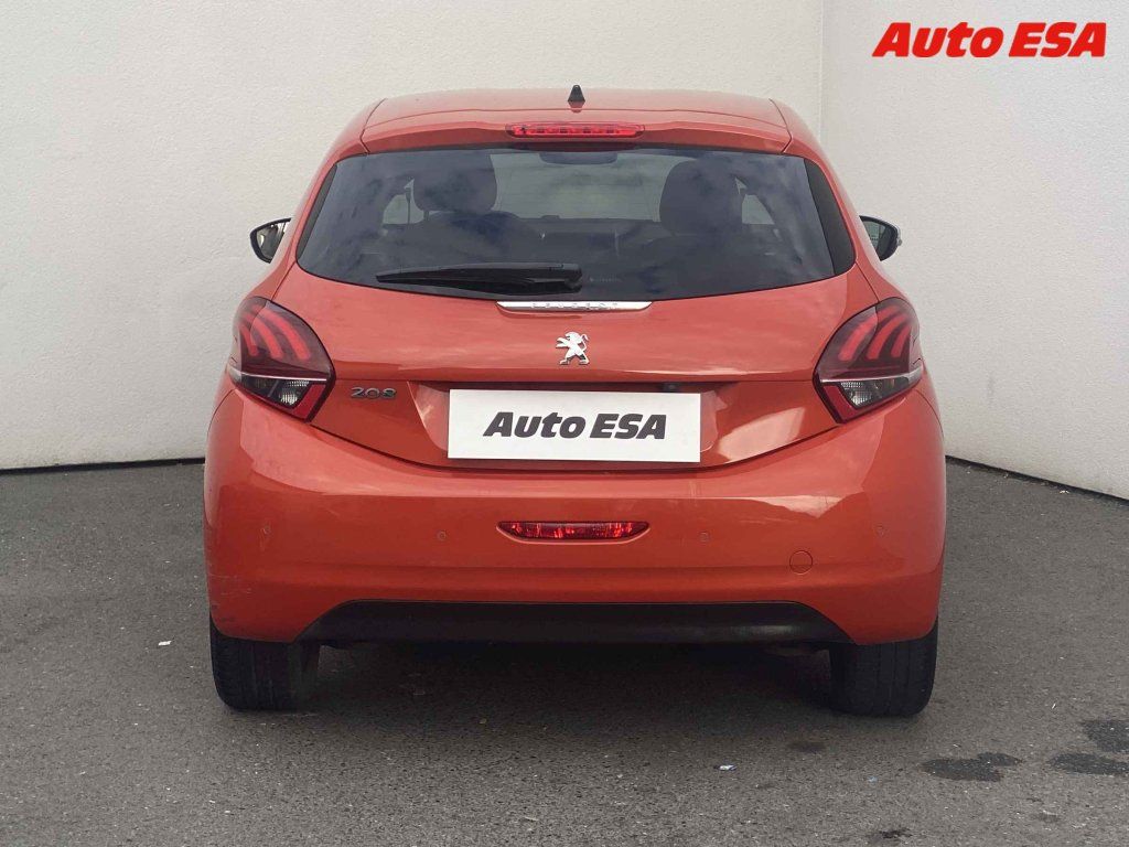 Peugeot 208, 1.2 - fotka 5