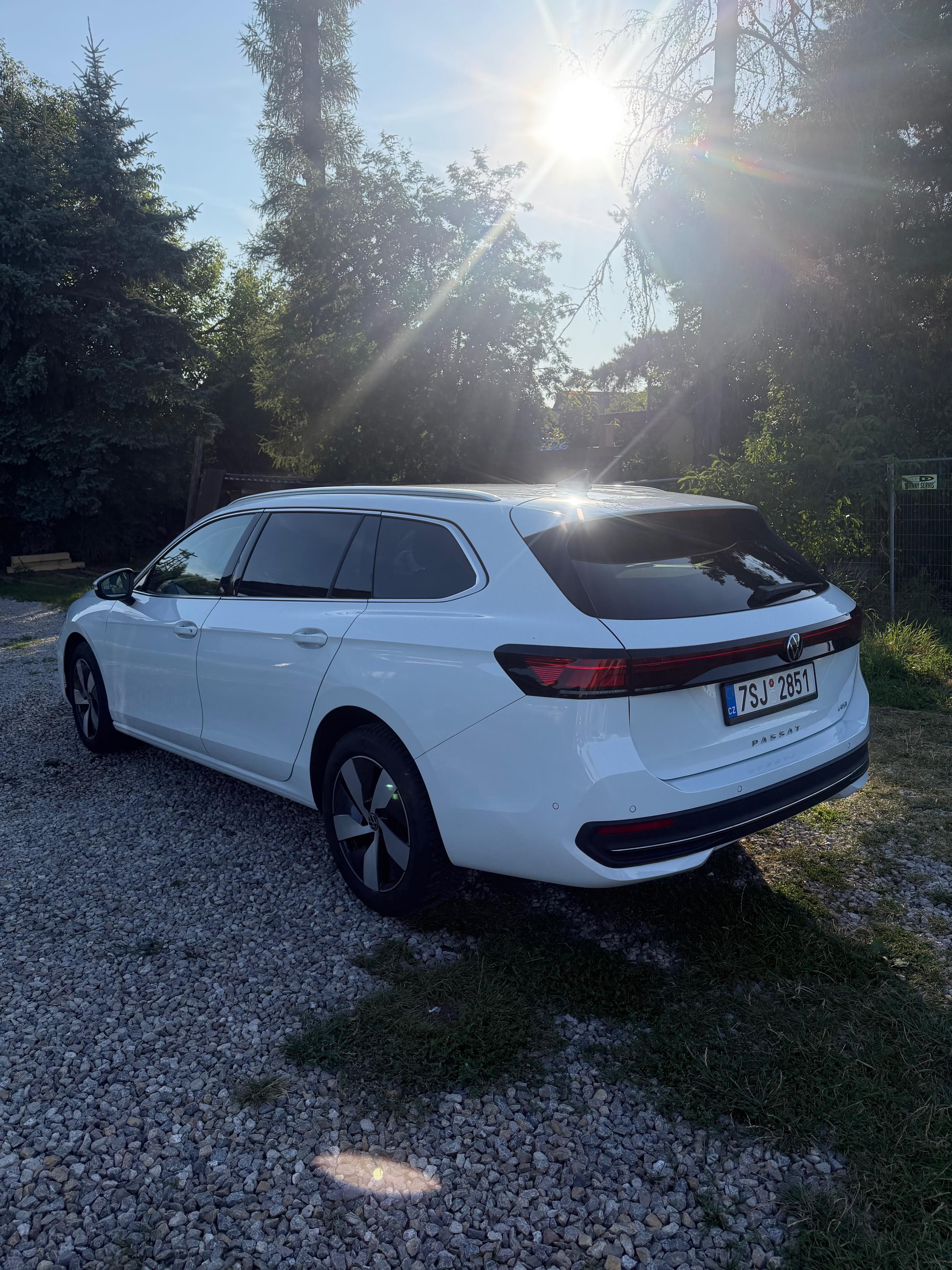 Volkswagen Passat, 1.5 eTSI Business 2025 Záruka - fotka 6