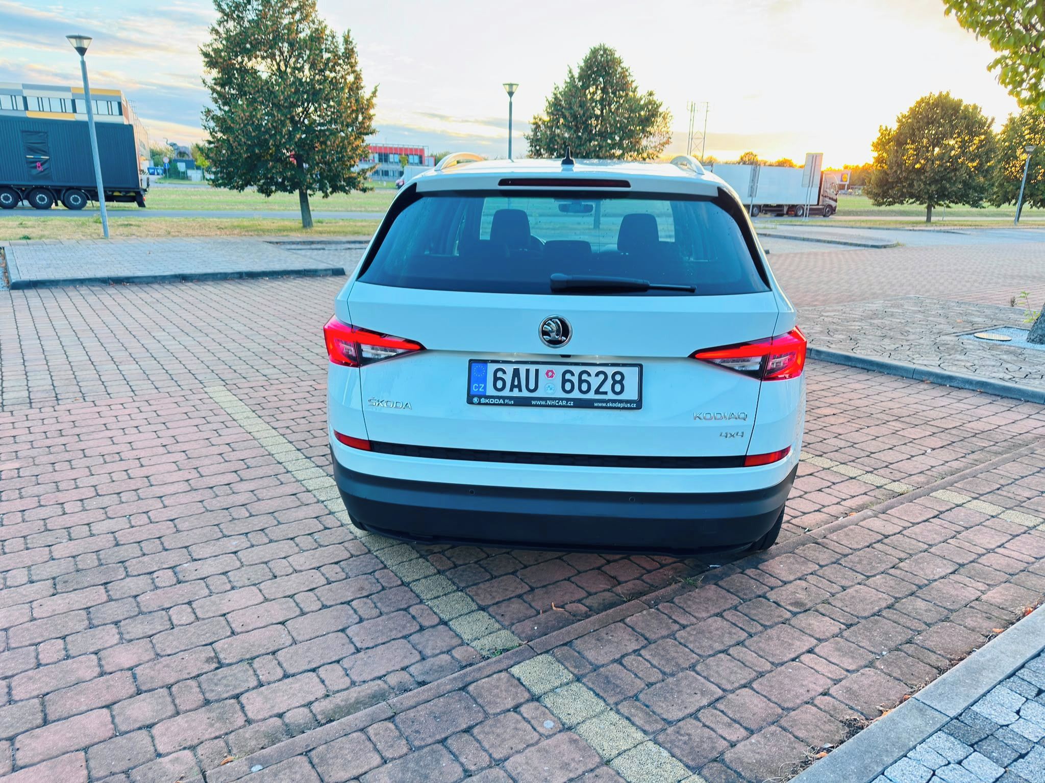 Škoda Kodiaq, Škoda Kodiaq 2.0 TDI DSG 4X4 - fotka 6