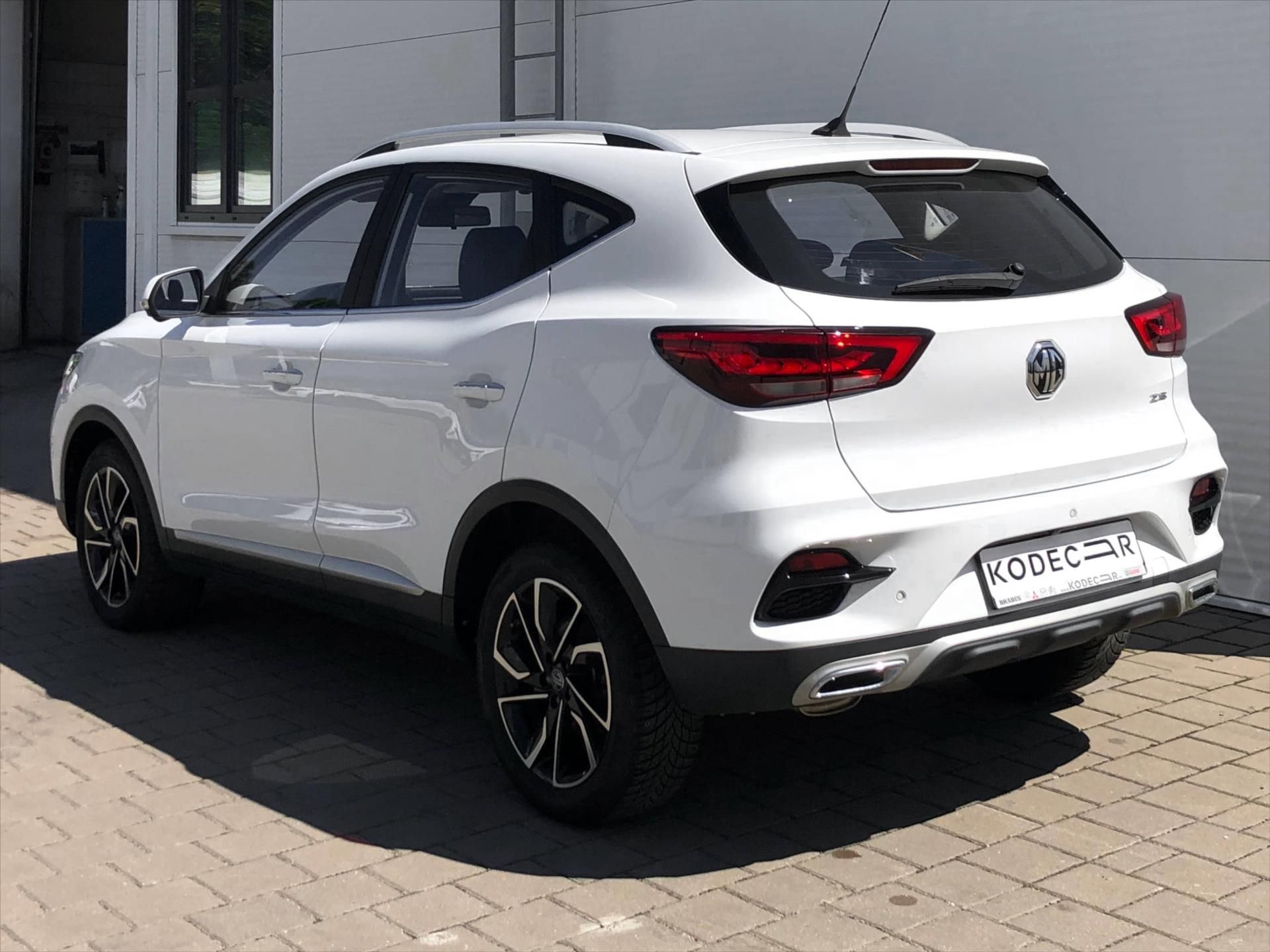 MG ZS, 1,0 Exclusive TGI 111k 6AT - fotka 4