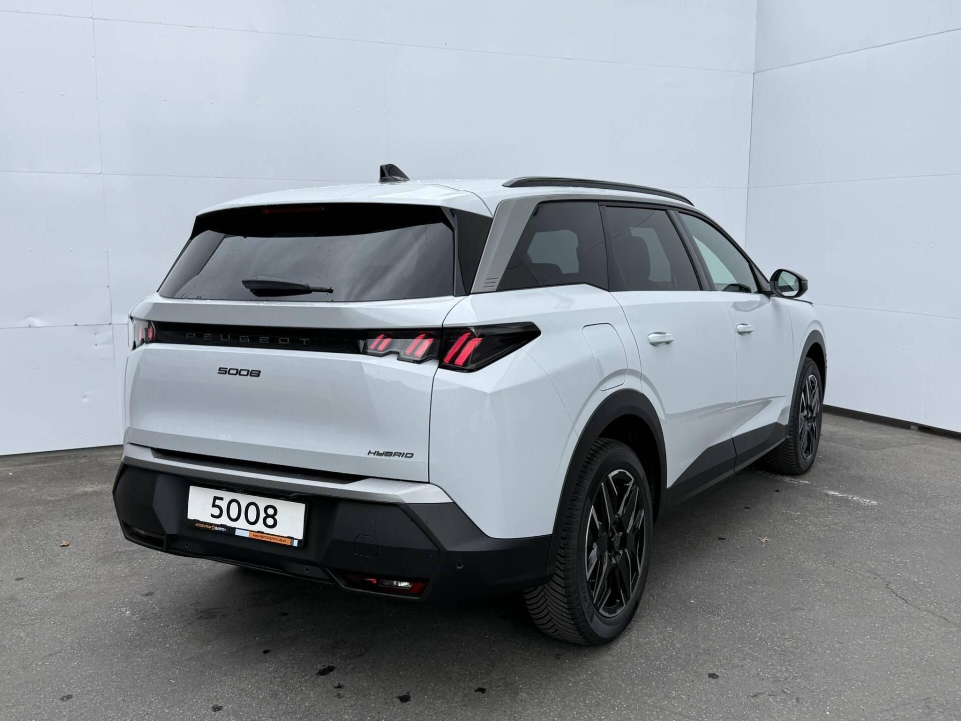Peugeot 5008, ALLURE Hybrid e-DCS6 1,2 - fotka 4