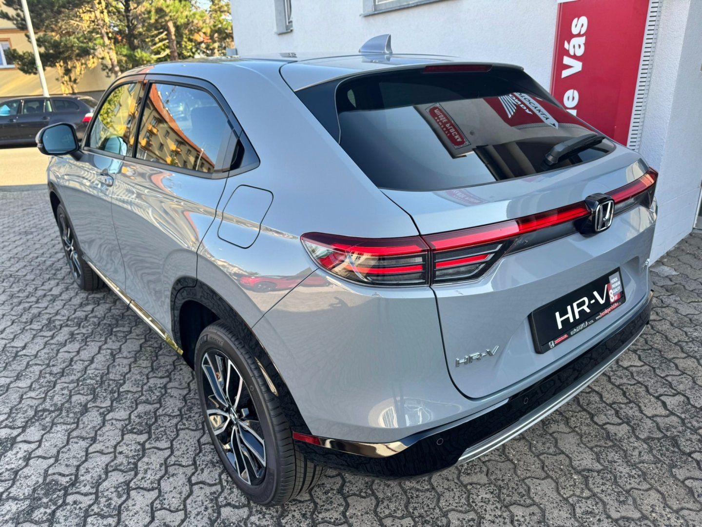 Honda HR-V, 1.5 e:HEV Advance SKLADEM - fotka 6