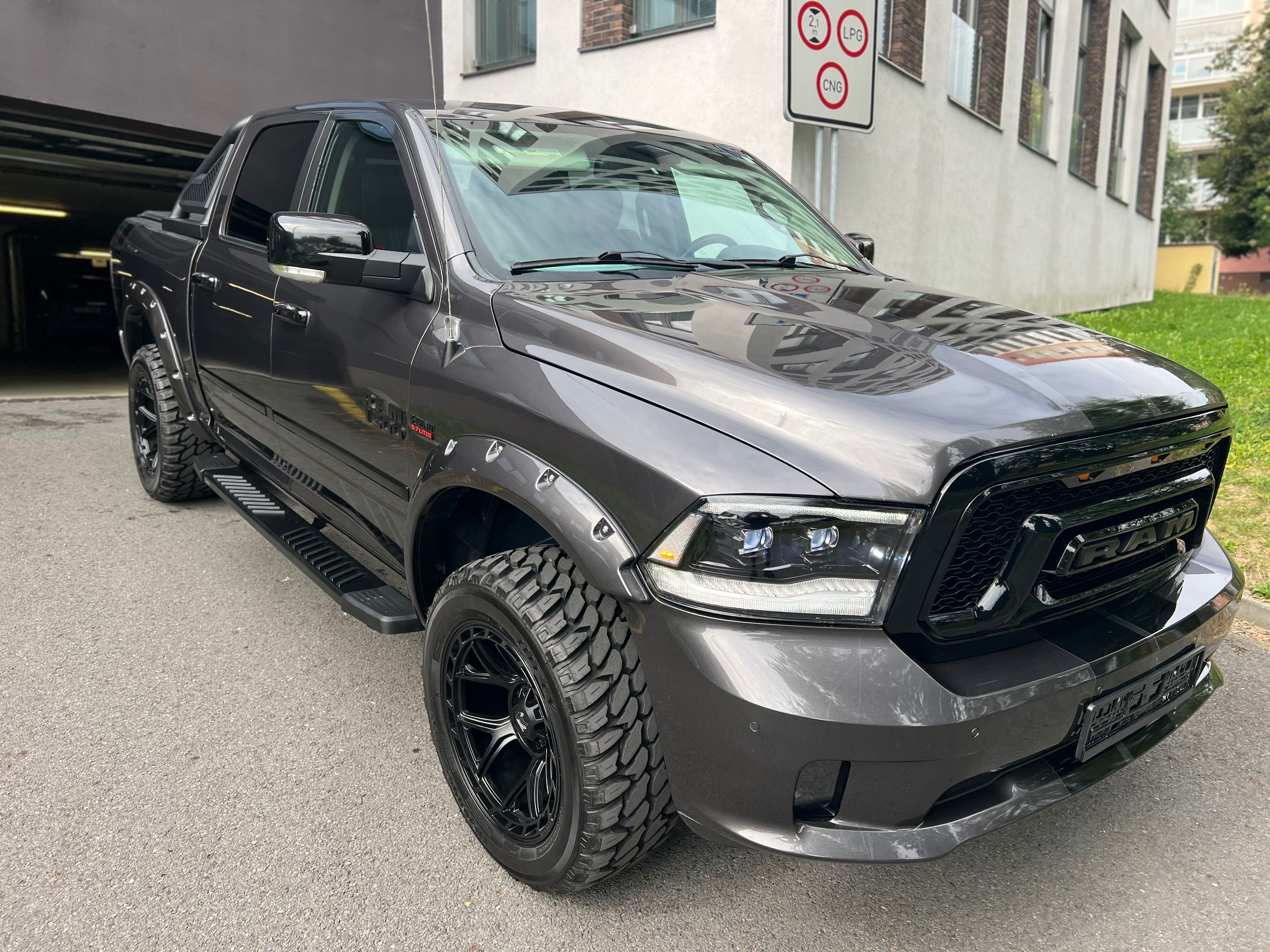 Dodge Ram, DODGE RAM 4x4 LIMITED. 5.7HEMI - fotka 2