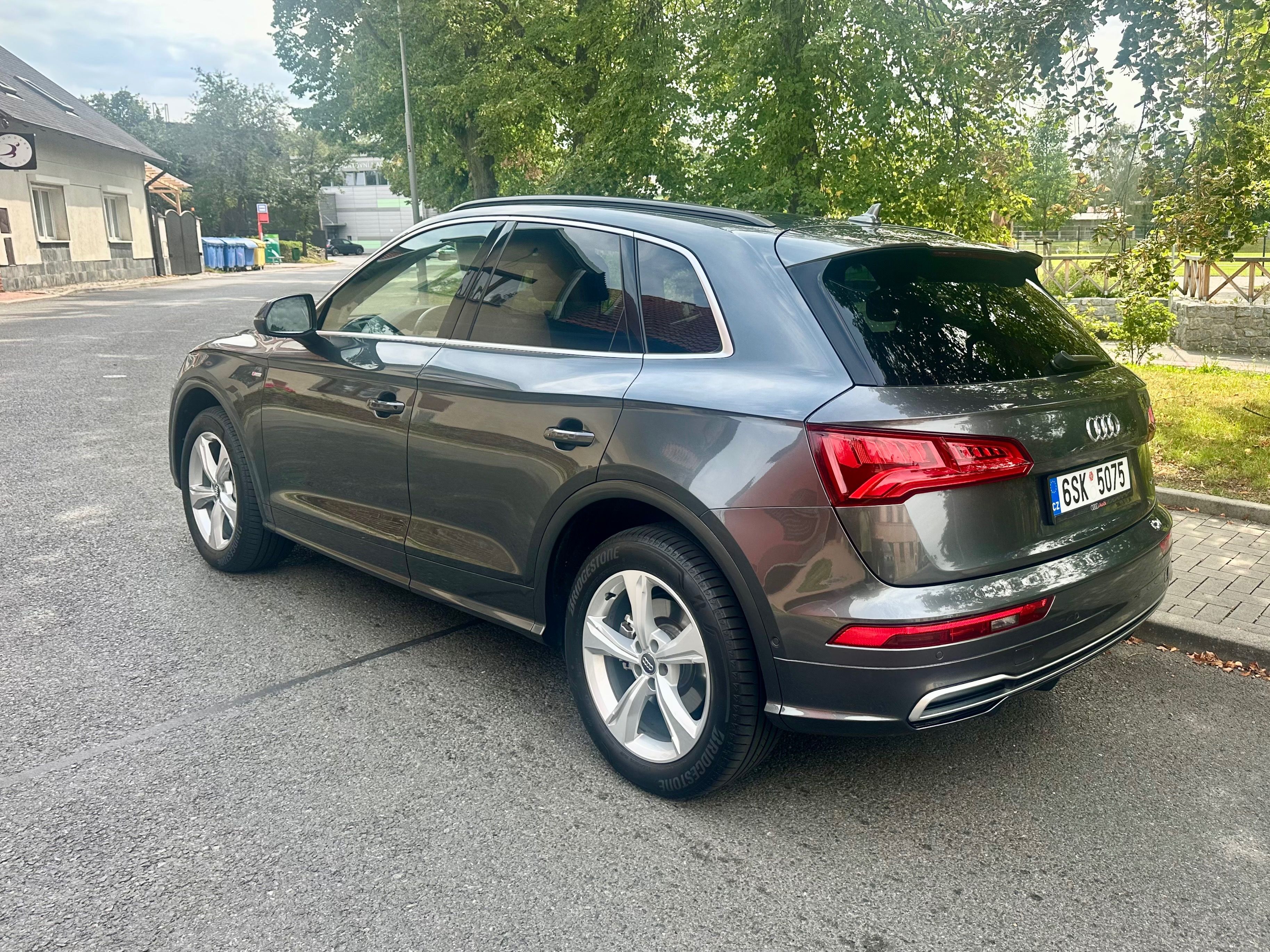 Audi Q5, S-Line 3.0TDi 210kW r 2018 - fotka 5