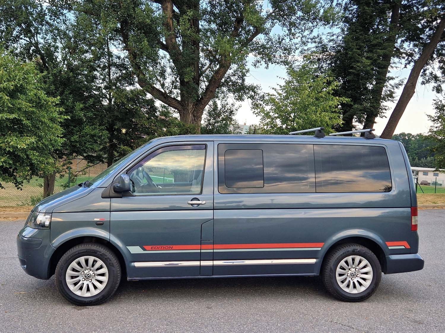 Volkswagen Multivan, 2.5 TDI - fotka 3