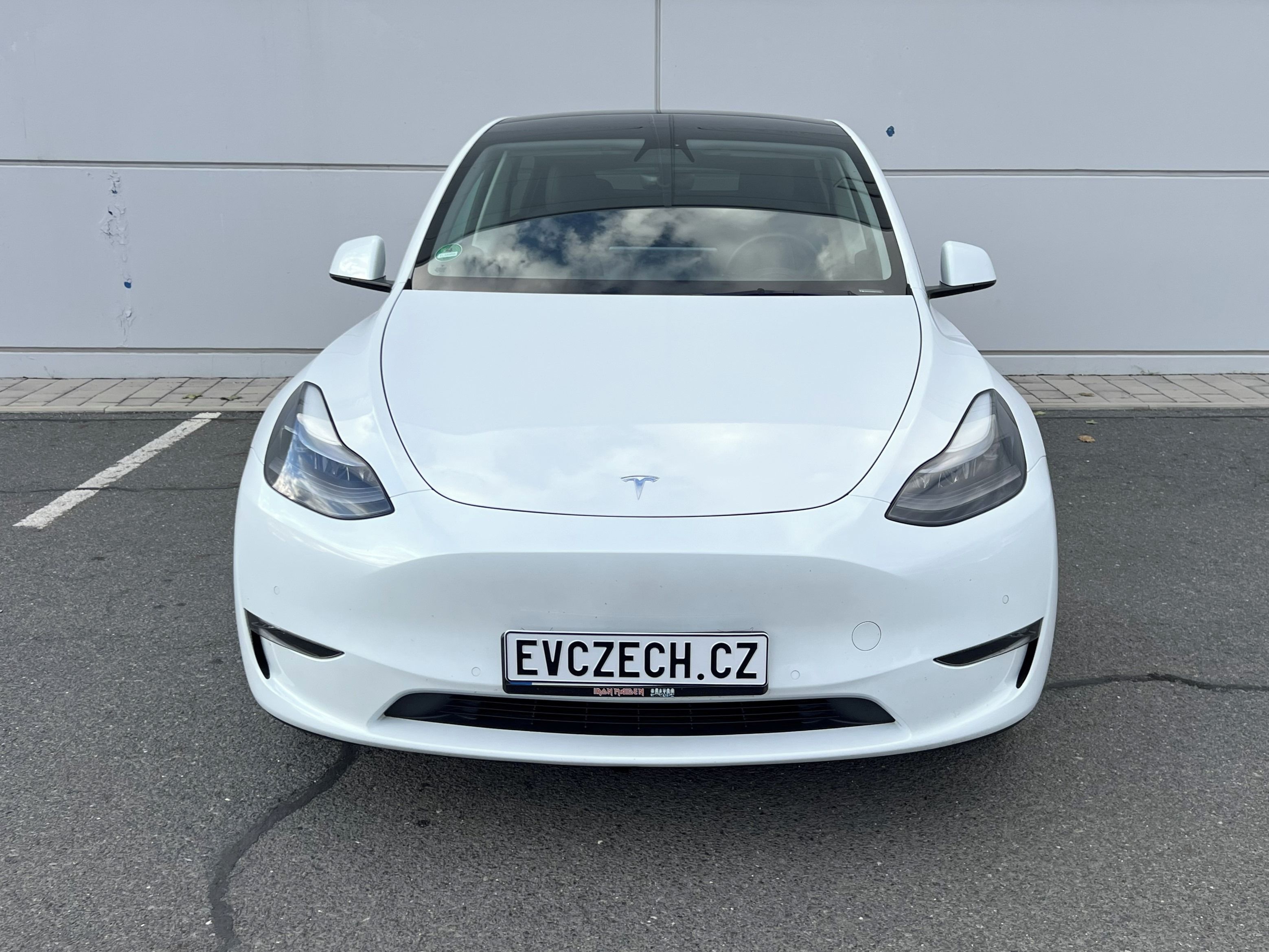 Tesla Model Y, Long Range 90% SOH - fotka 5