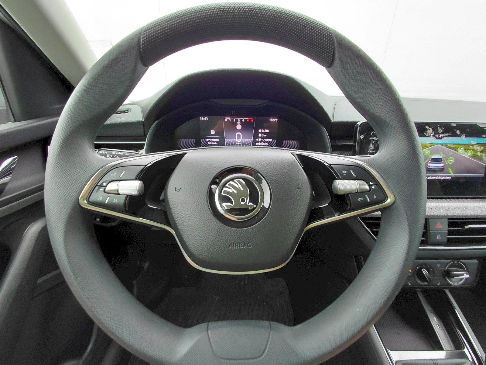Škoda Kamiq, 1.0 TSI 85kW Selection - fotka 5
