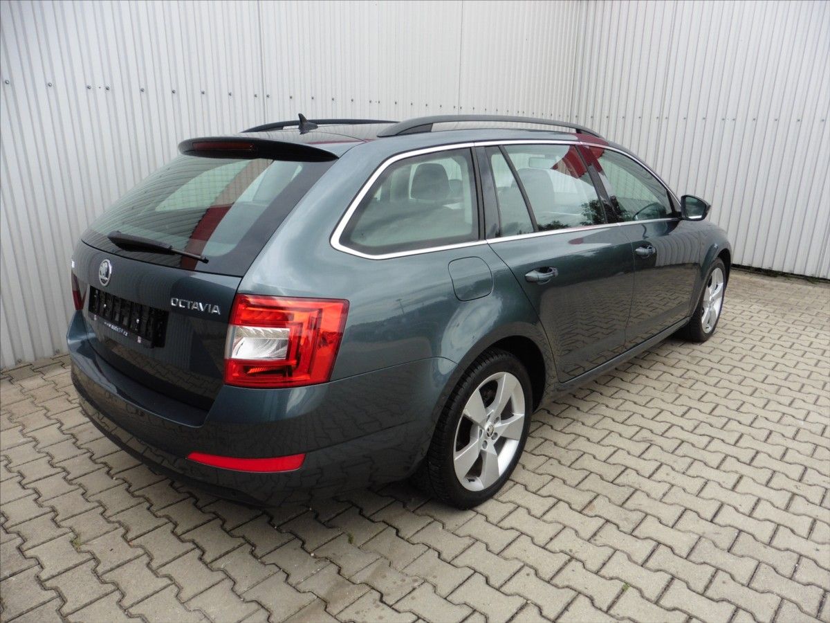 Škoda Octavia, 1,6 III Combi Style, nové ČR - fotka 6