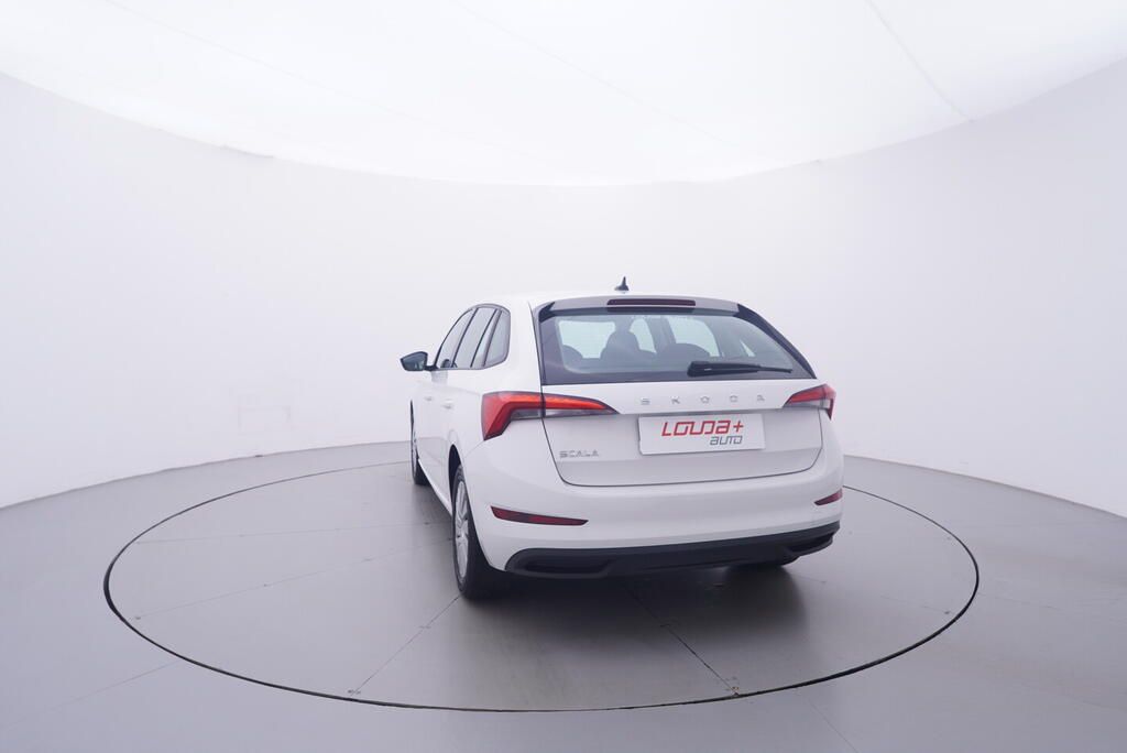 Škoda Scala, Ambition 1.0 TSI 70 kW - fotka 4