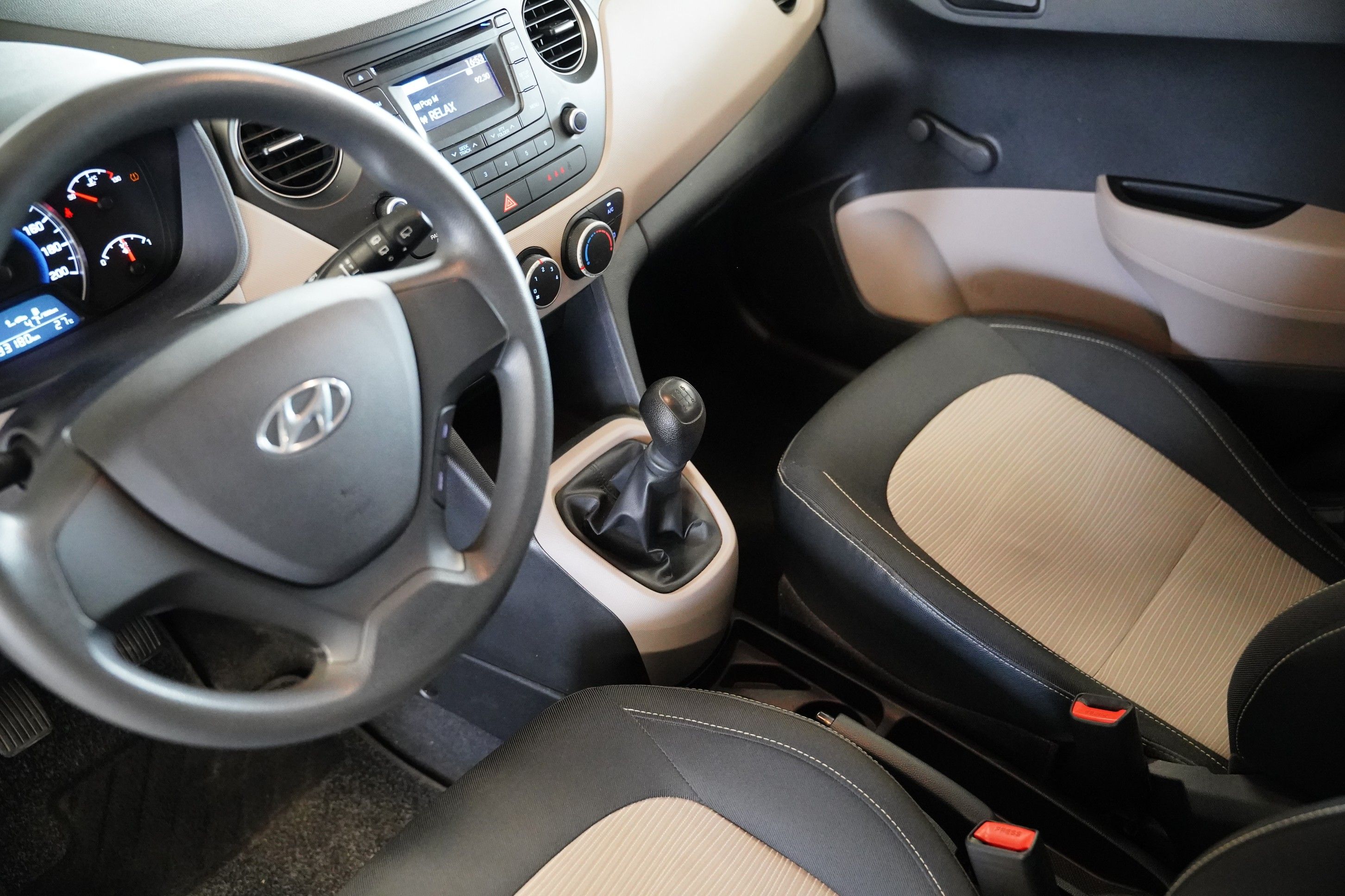 Hyundai i10, 1.0i 49kW Classic - fotka 5