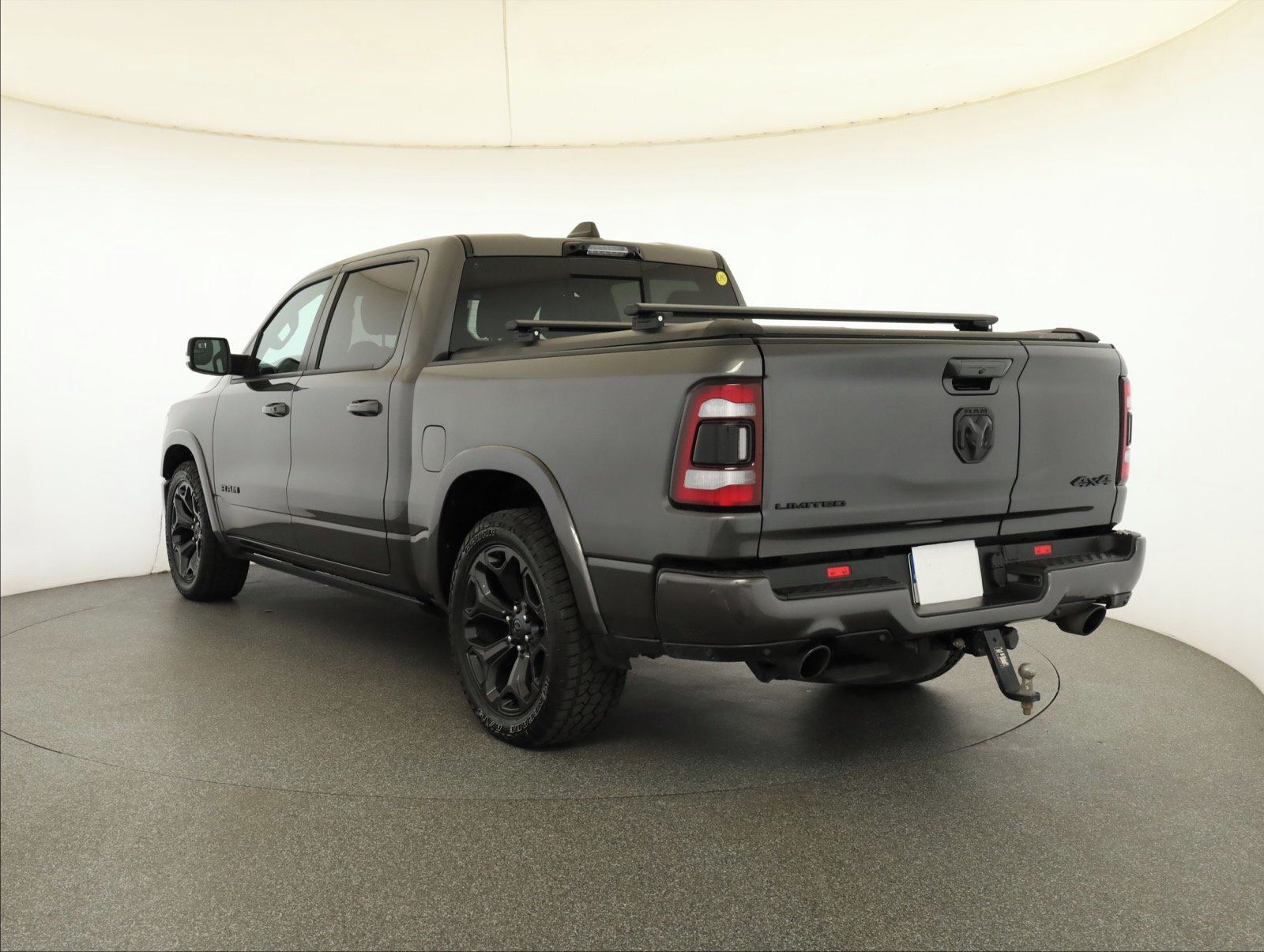 RAM 1500, 5.7 V8 Hemi, Limited - fotka 3