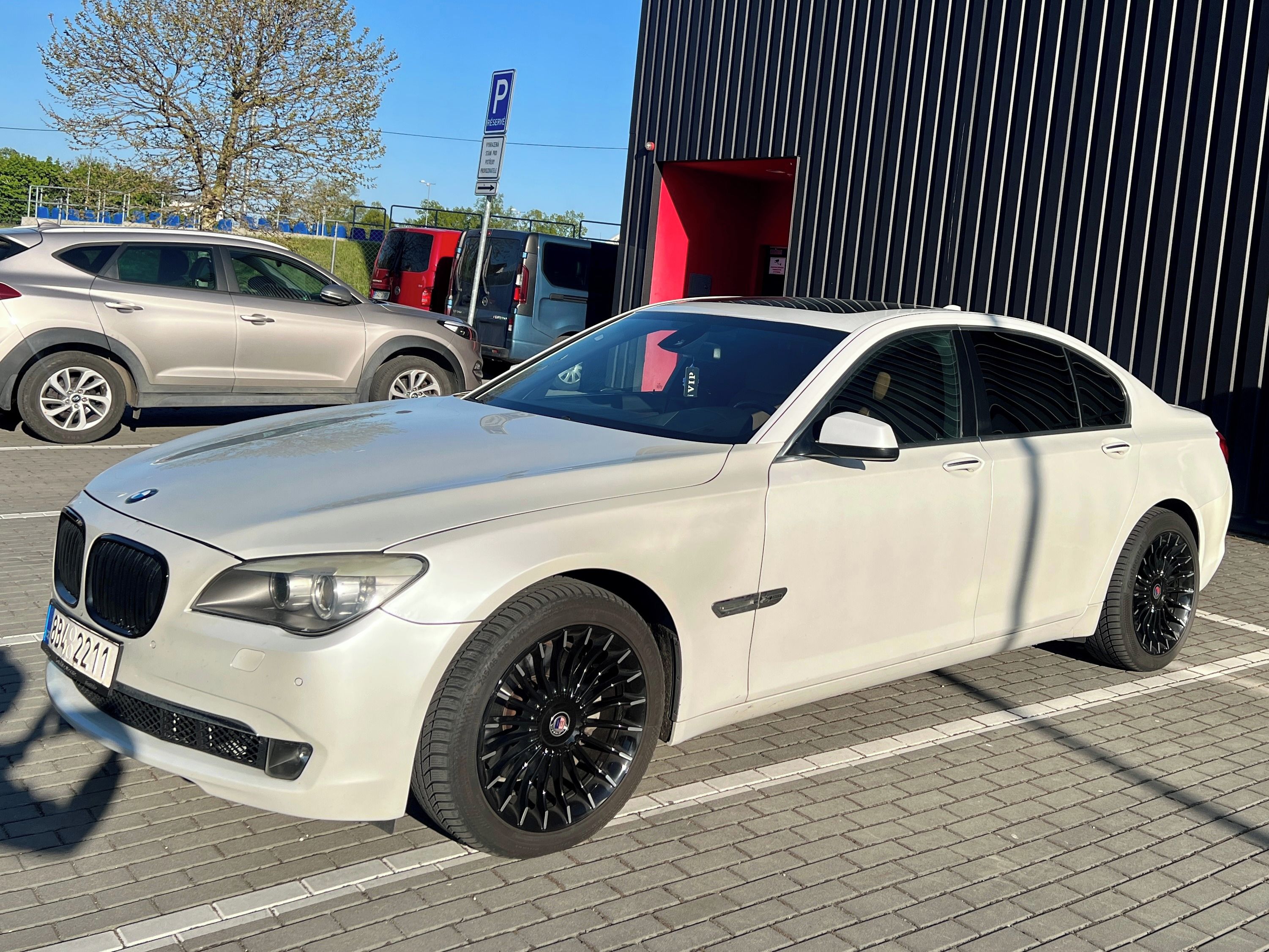 BMW Řada 7, BMW 740D XDrive - fotka 6