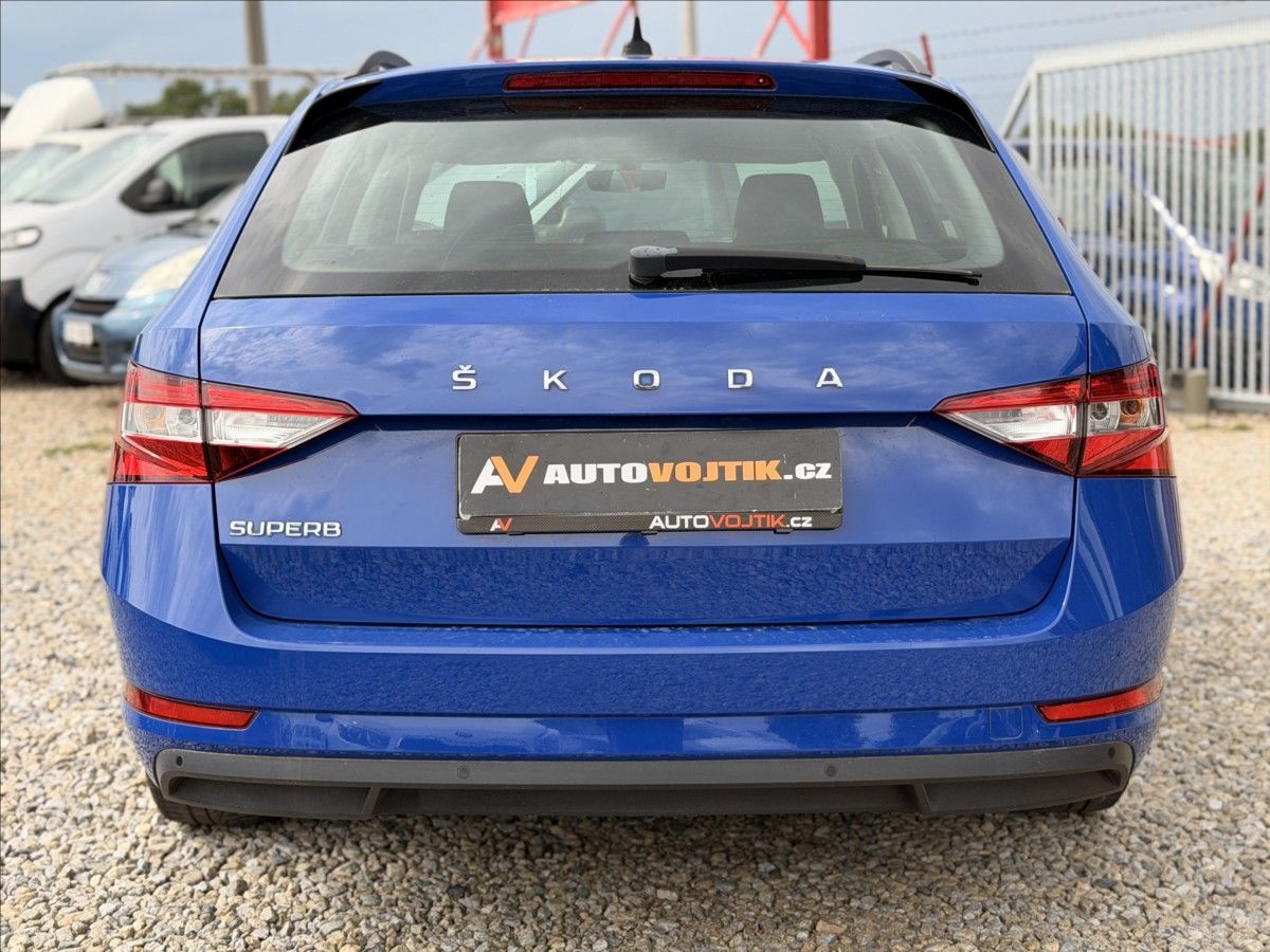Škoda Superb, 1,5 TSI 110kW DSG +SADA ALU - fotka 6