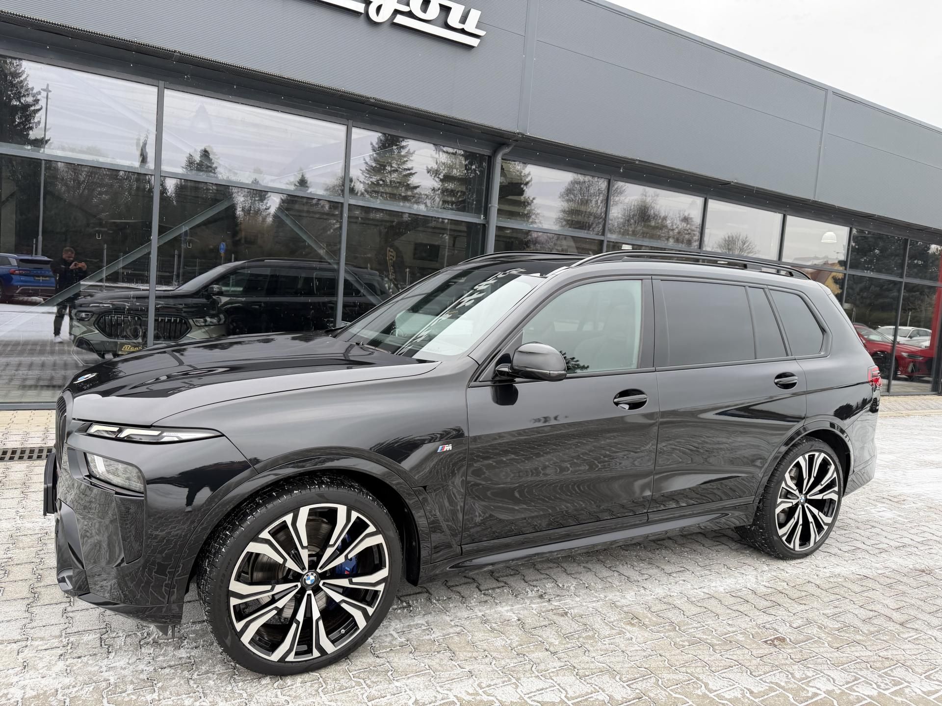 BMW X7, 40XD 250kW M-PAKET NZN R23 CZ! - fotka 3