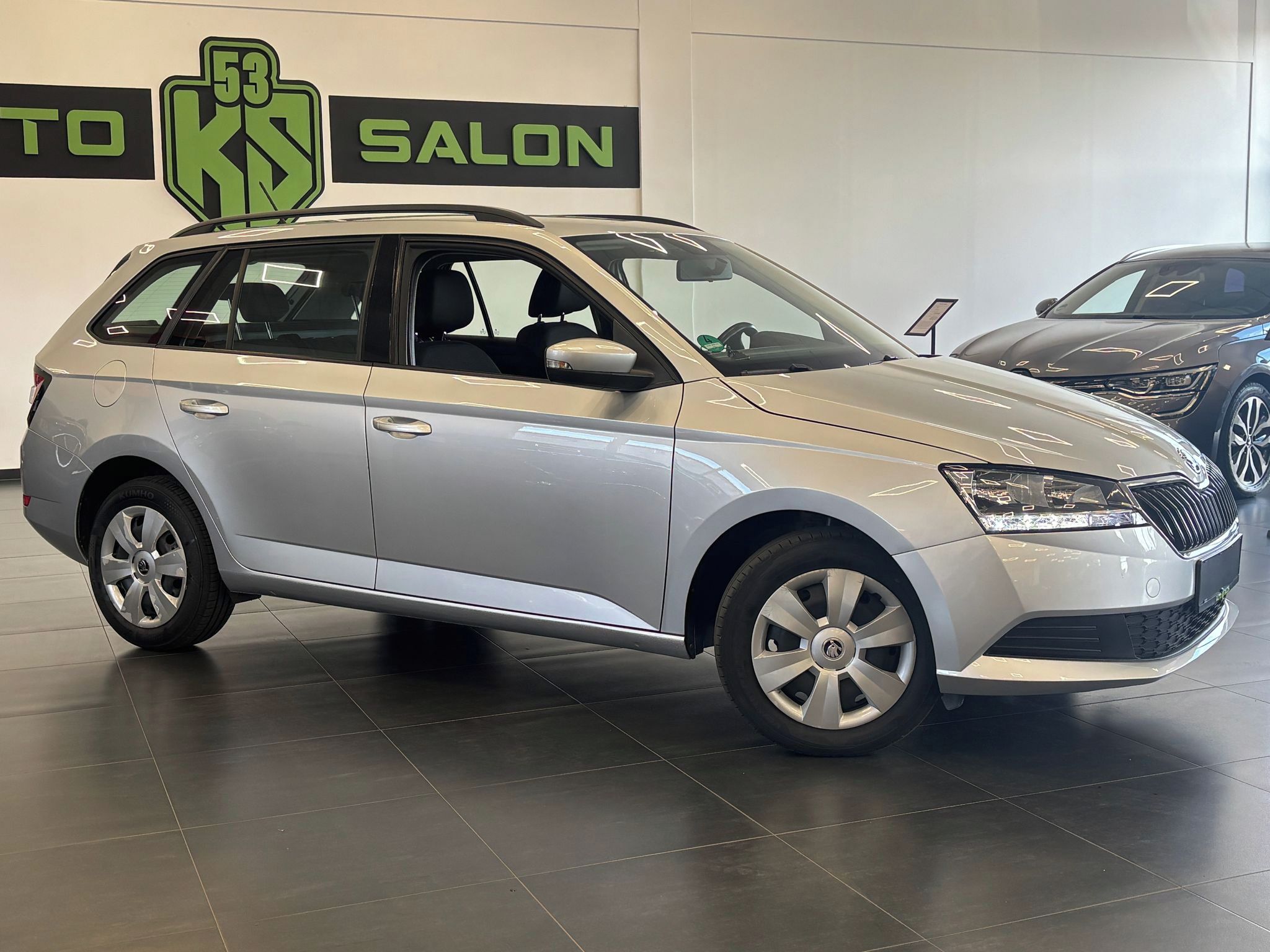 Škoda Fabia, 1.0 MPI 70kW, LED, Senzory - fotka 2