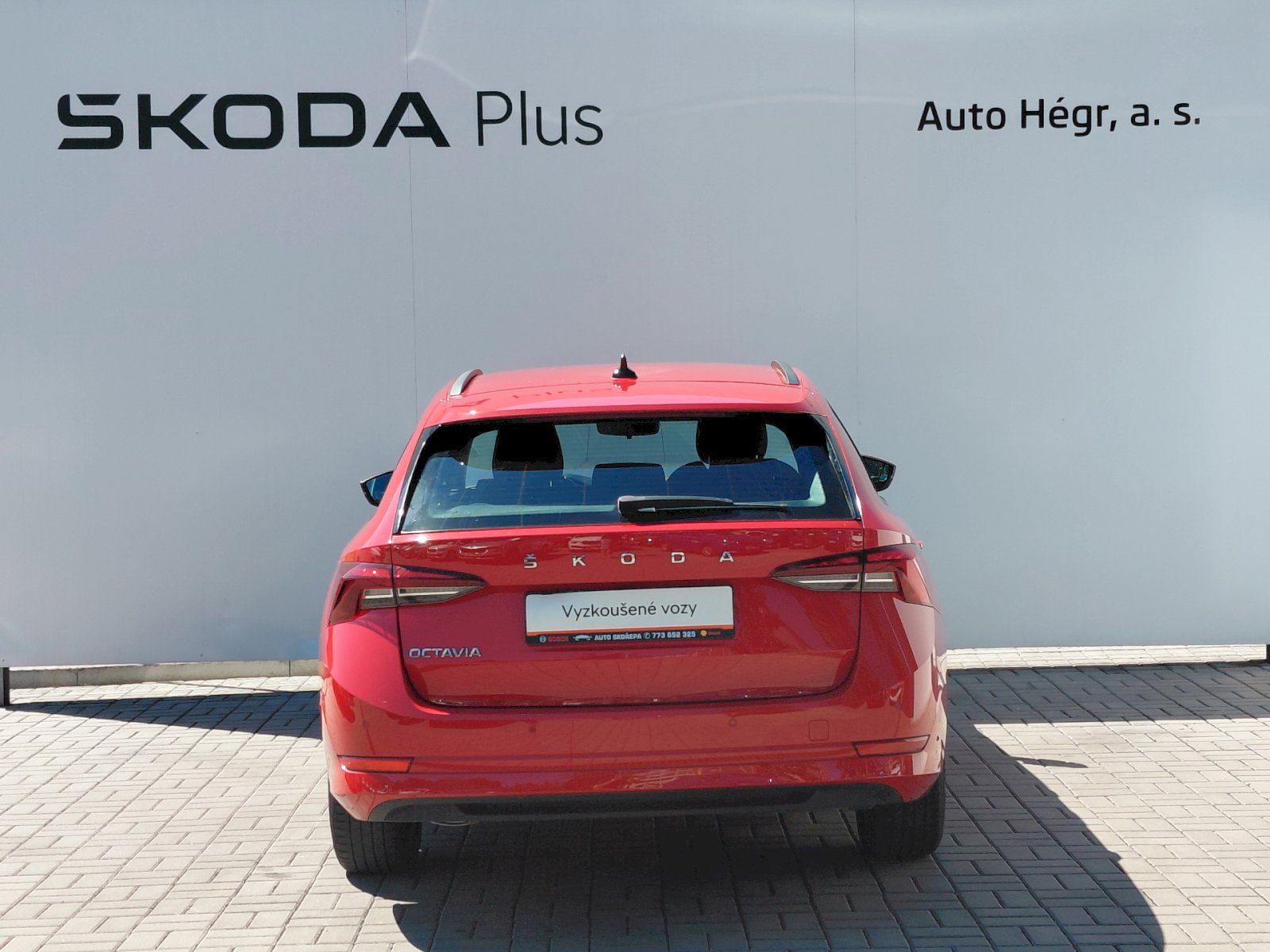 Škoda Octavia, 1.5 TSI 110kW Ambition Plus Co - fotka 6