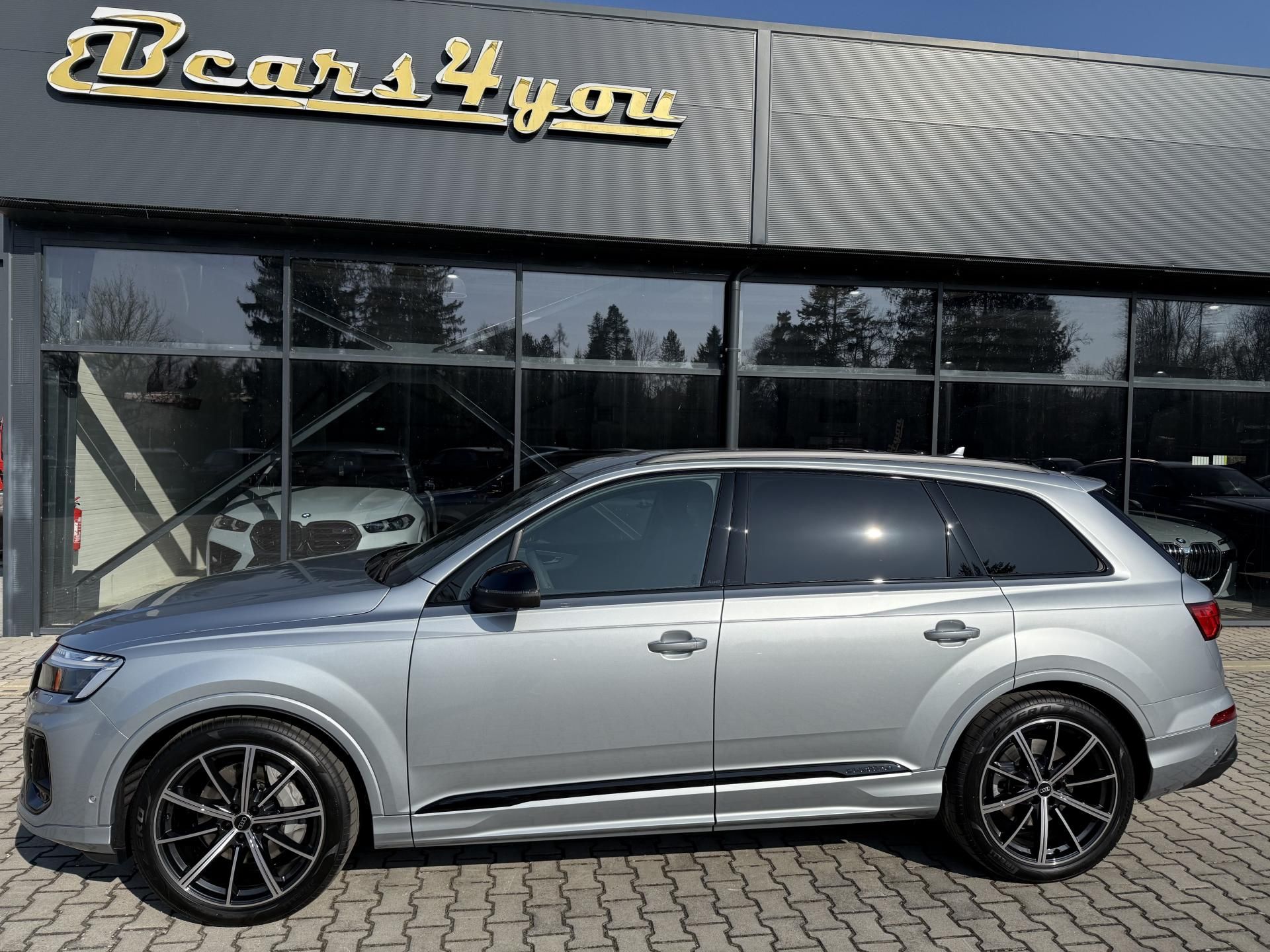 Audi Q7, 50TDI 210kW S-LINE 7MÍST NZN!! - fotka 6