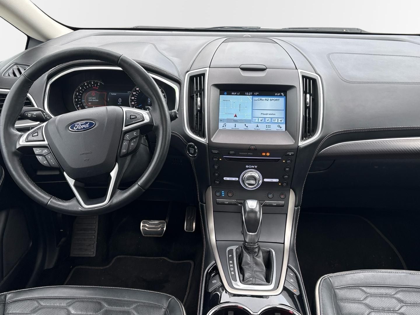 Ford S-MAX, Vignale 154kW - fotka 5
