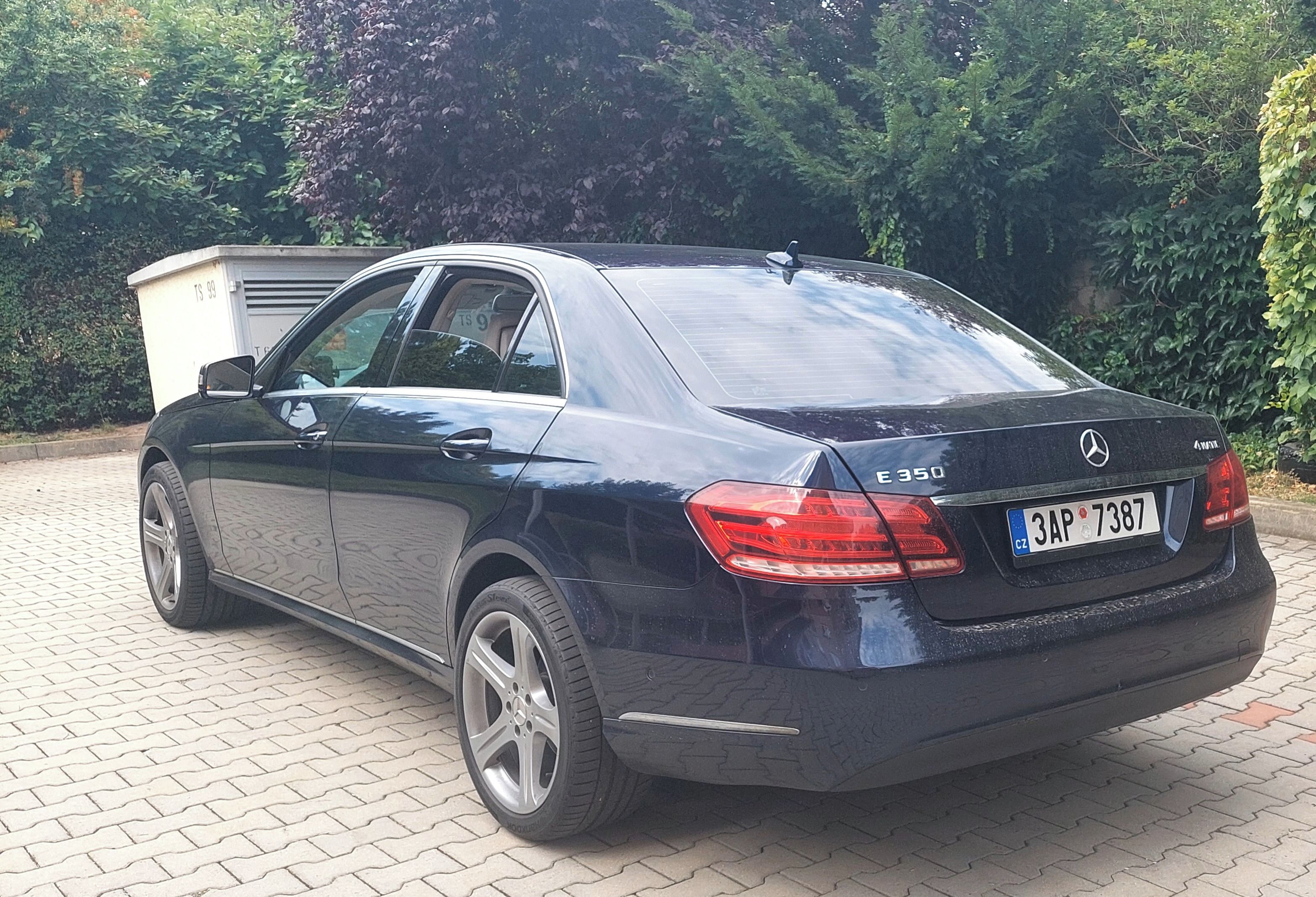 Mercedes-Benz Třídy E, 350 CGI 225kw 4 matic - fotka 3