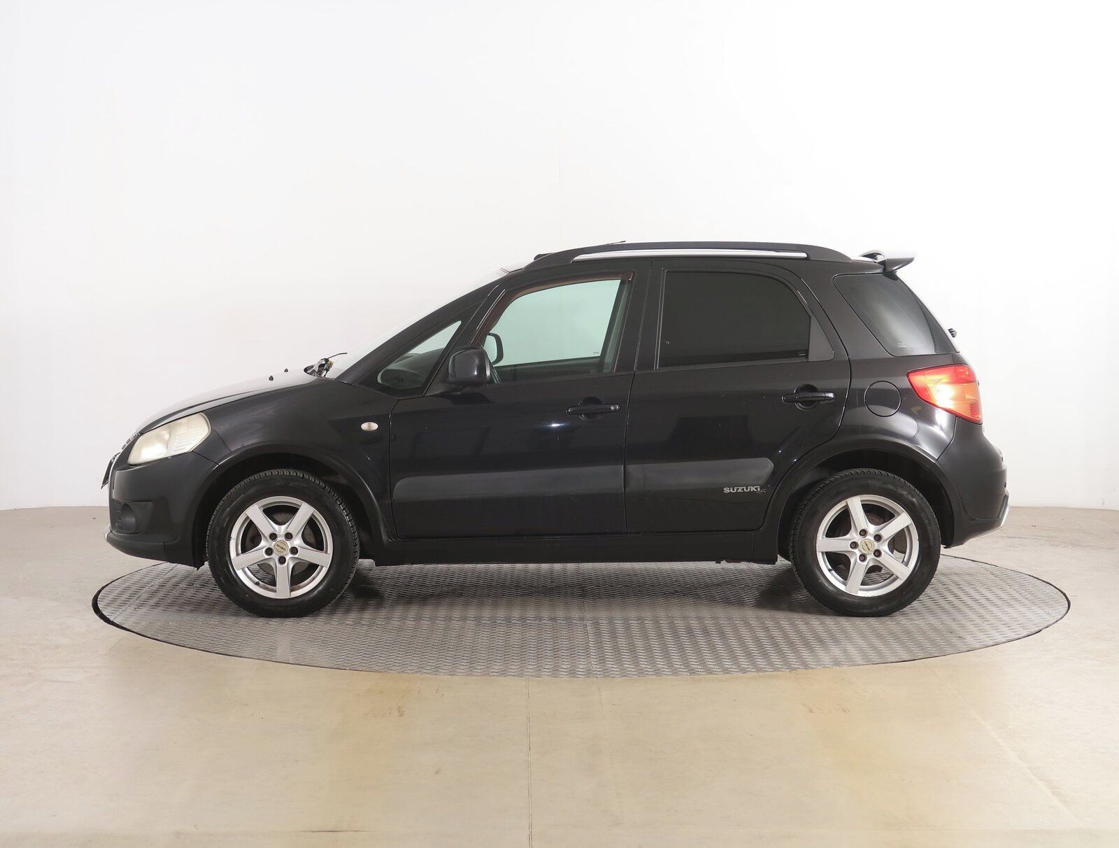 Suzuki SX4, 1.9 DDiS, 4X4, Serv.kniha - fotka 3