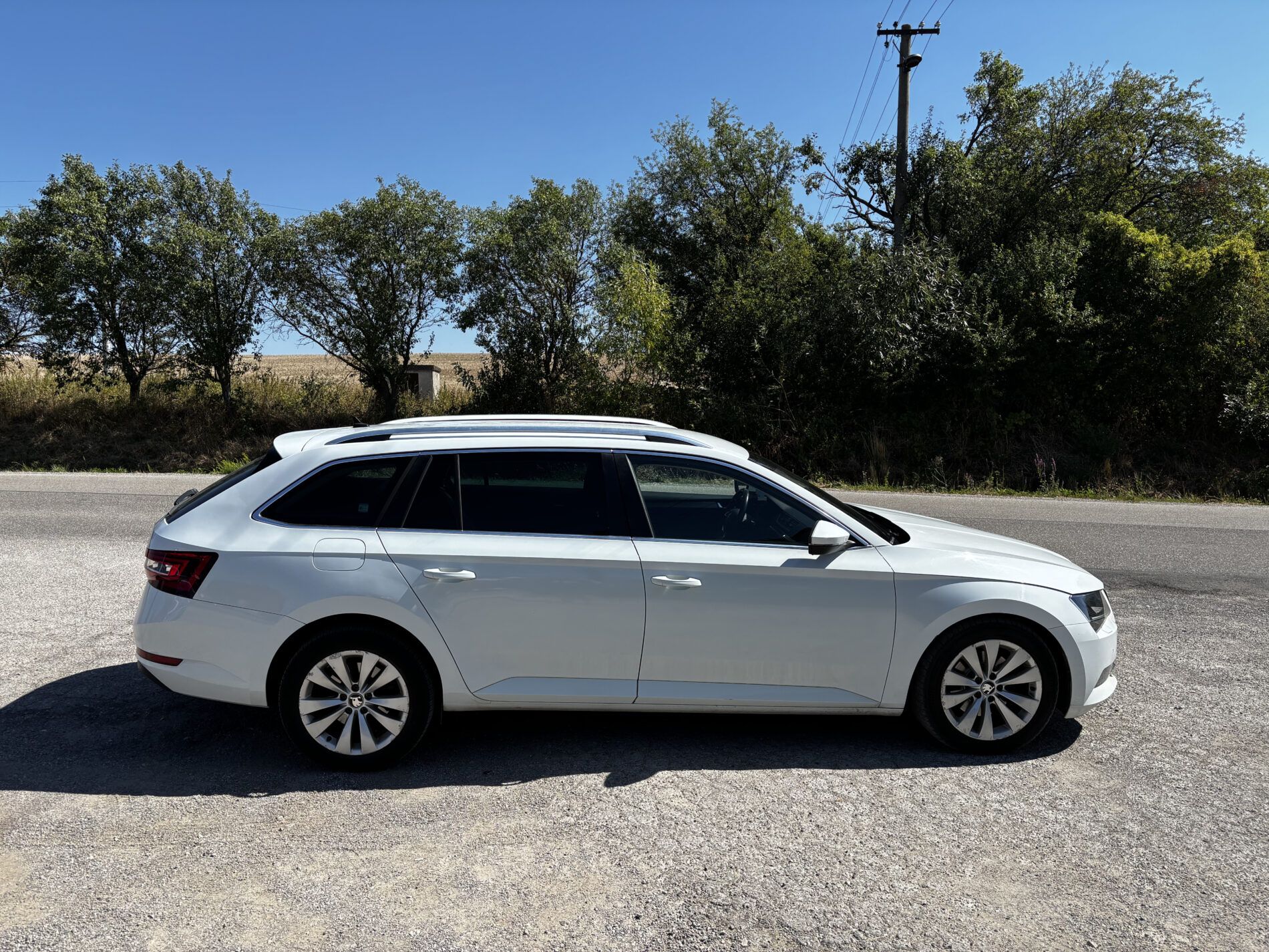 Škoda Superb - fotka 4