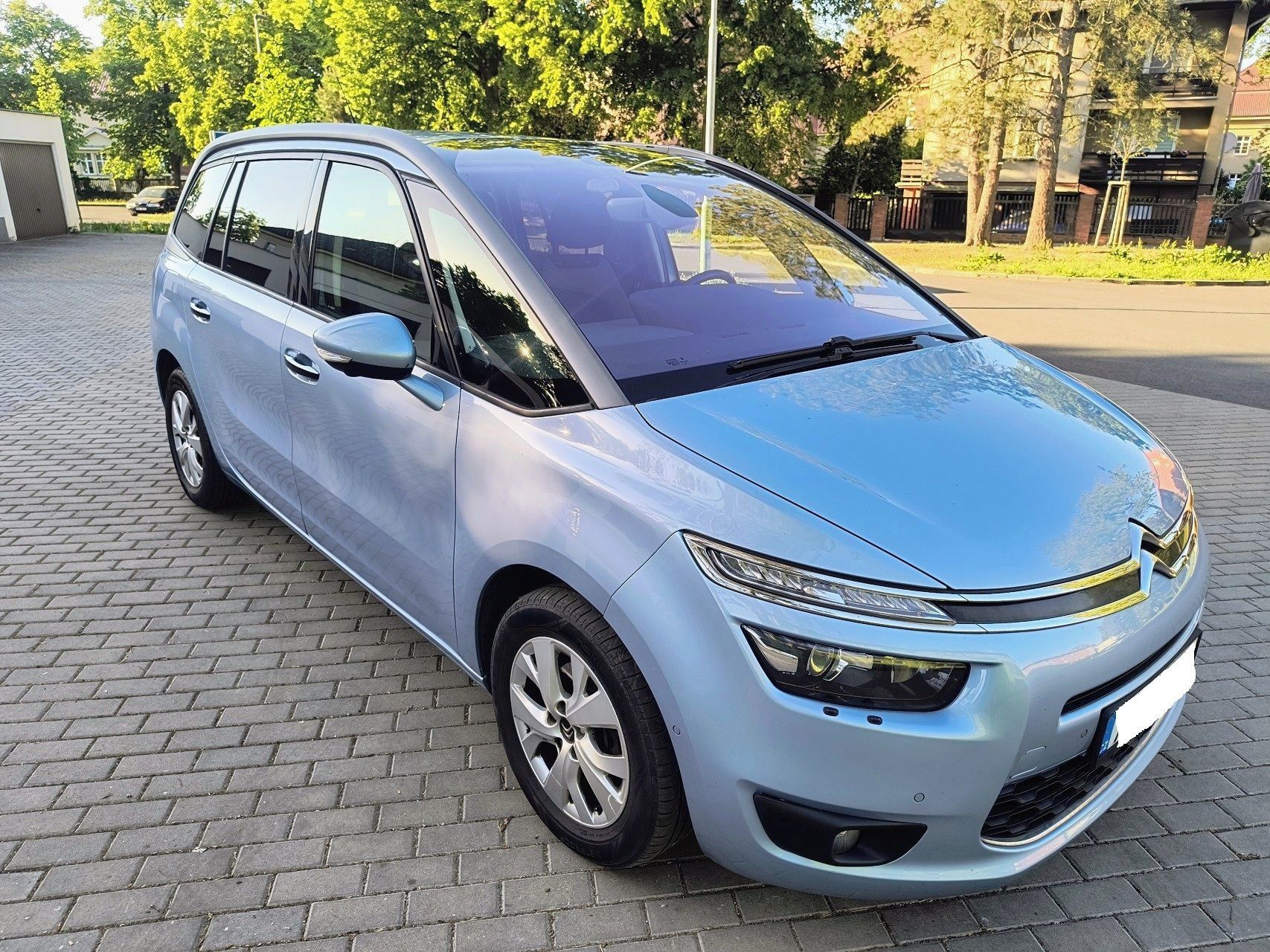 Citroën C4 Picasso, 1.6 HDi, 85kW, 7 míst - fotka 3