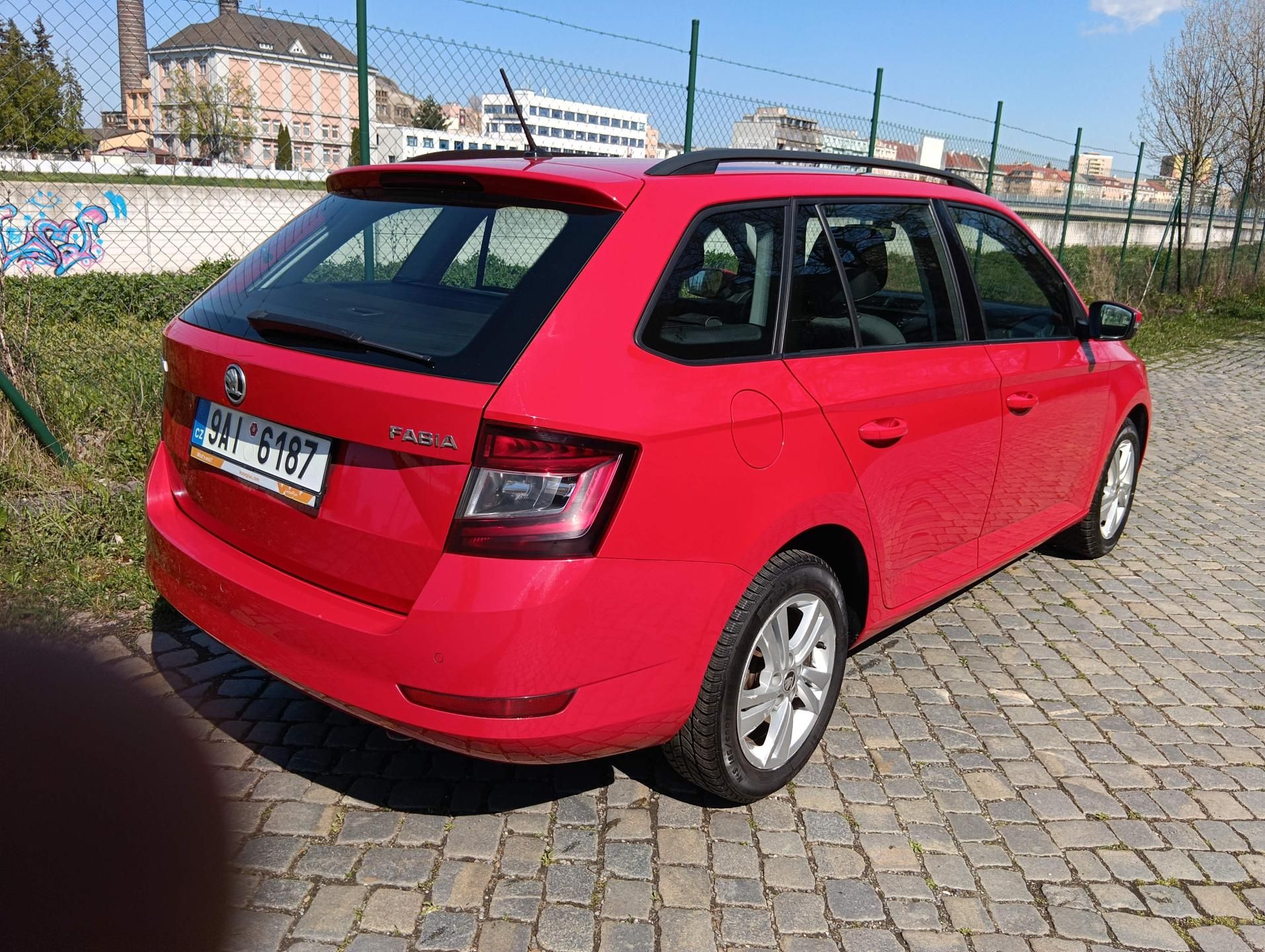 Škoda Fabia, 1.0 tsi / 81kW, - fotka 6
