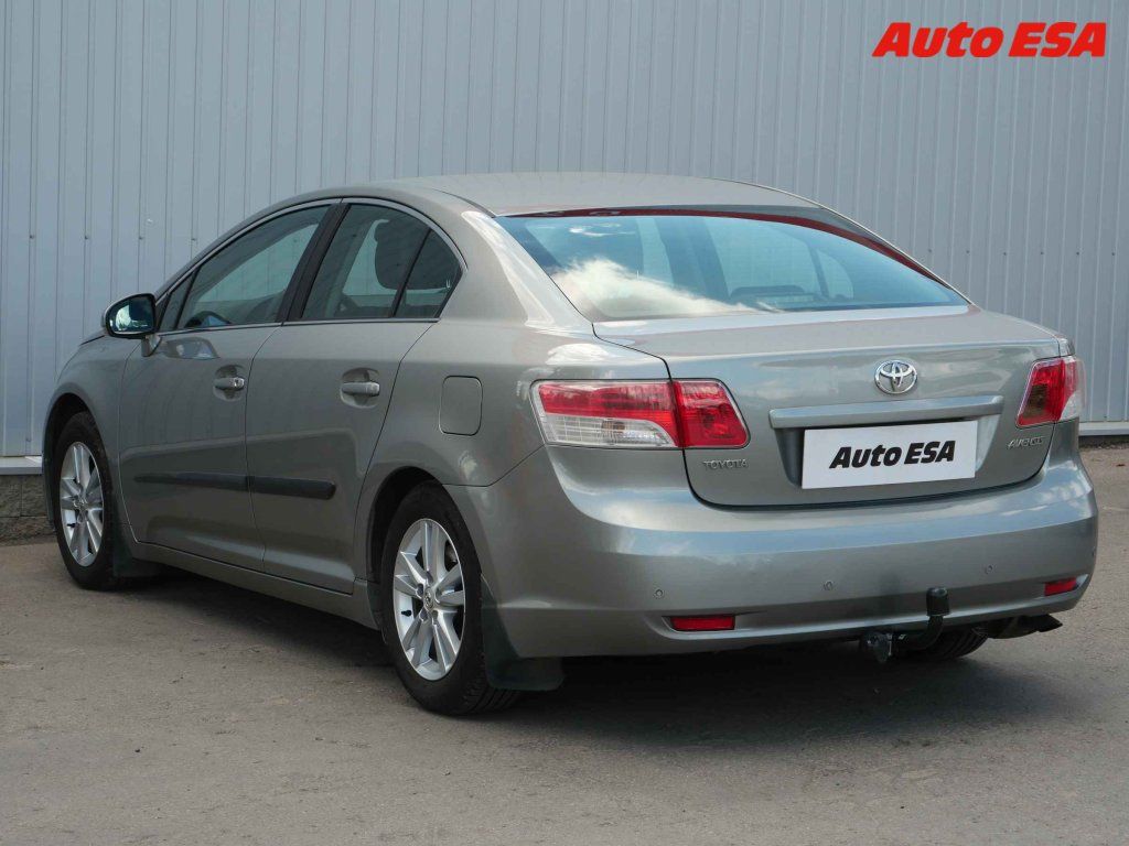 Toyota Avensis, 1.8i - fotka 6
