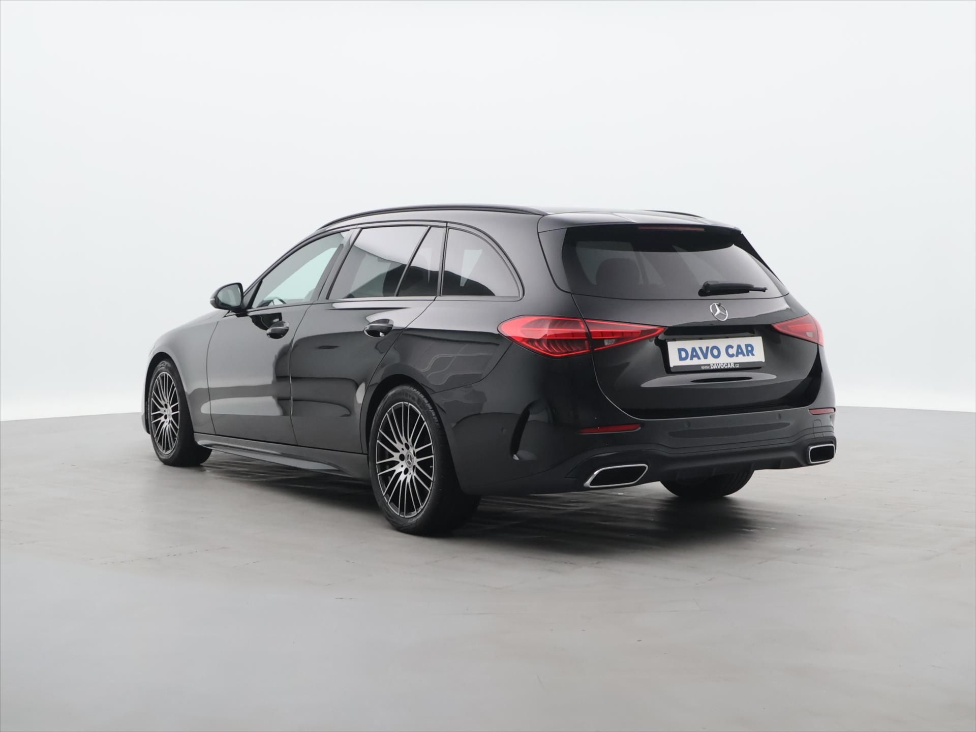 Mercedes-Benz Třídy C, 2.0 220d 147kW AMG-Line - fotka 5