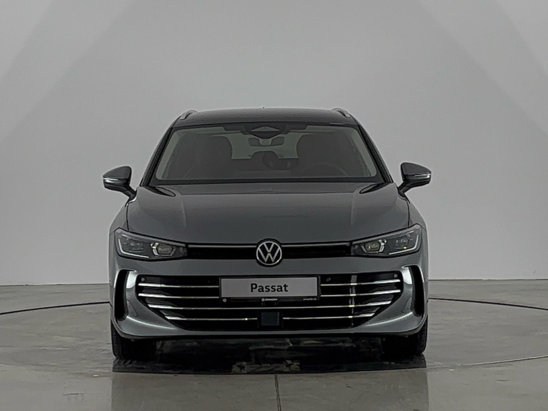 Volkswagen Passat, 2.0 TDI / 110 kW - fotka 4