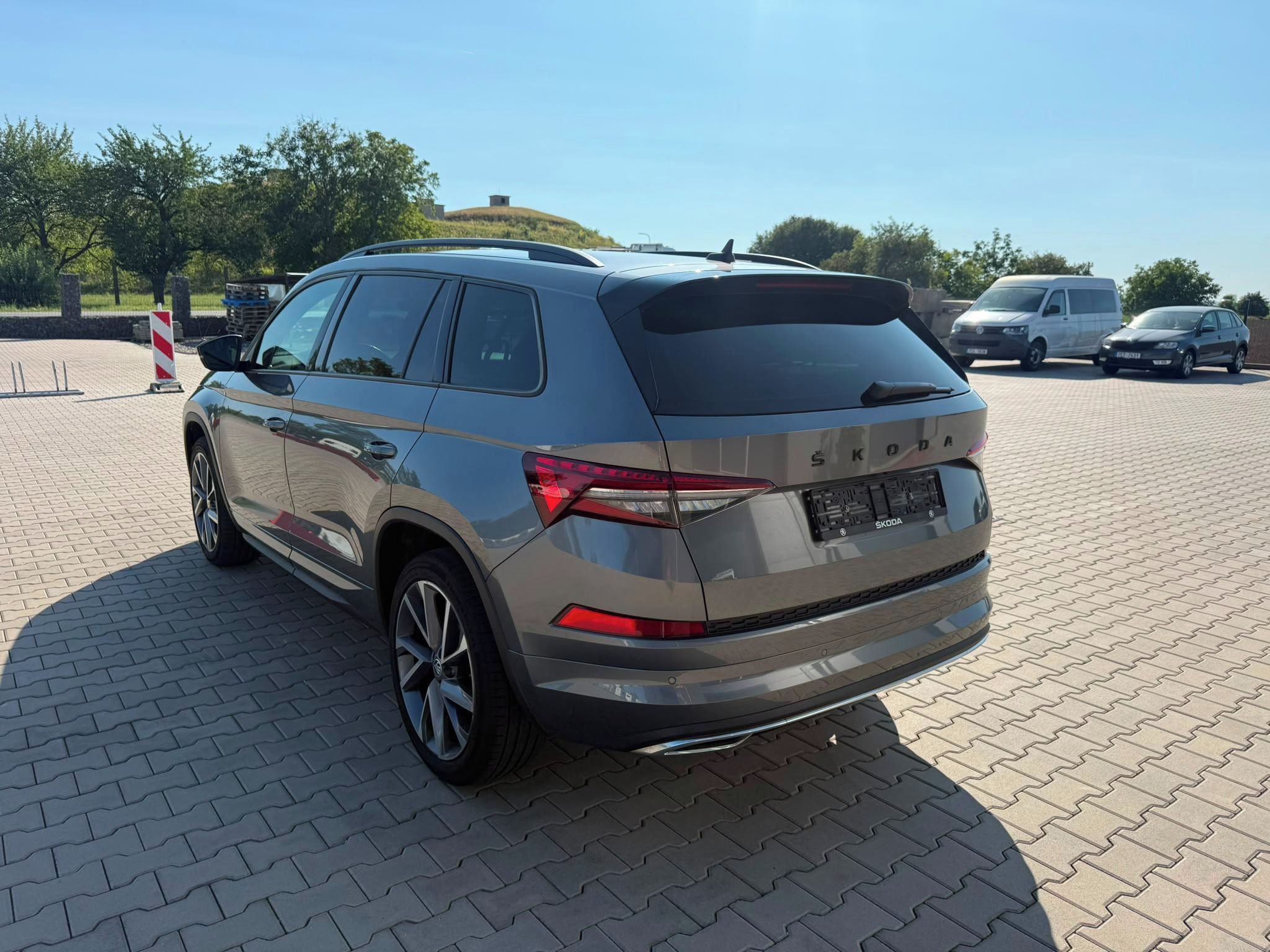 Škoda Kodiaq, Sporline 1.5TSi110kw Tažné DSG - fotka 3