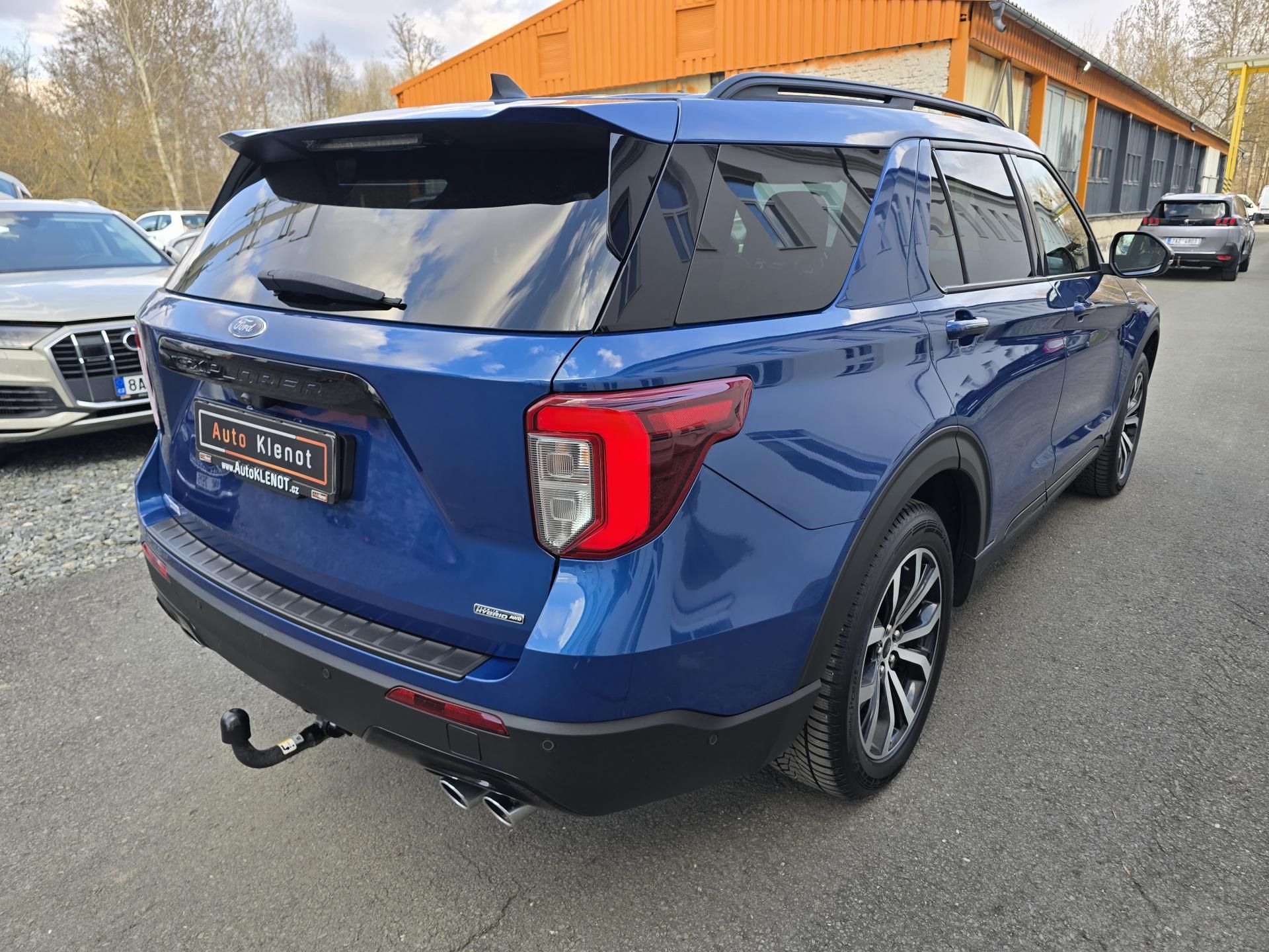 Ford Explorer, V6 336kW PHEV AWD ST-Line - fotka 4