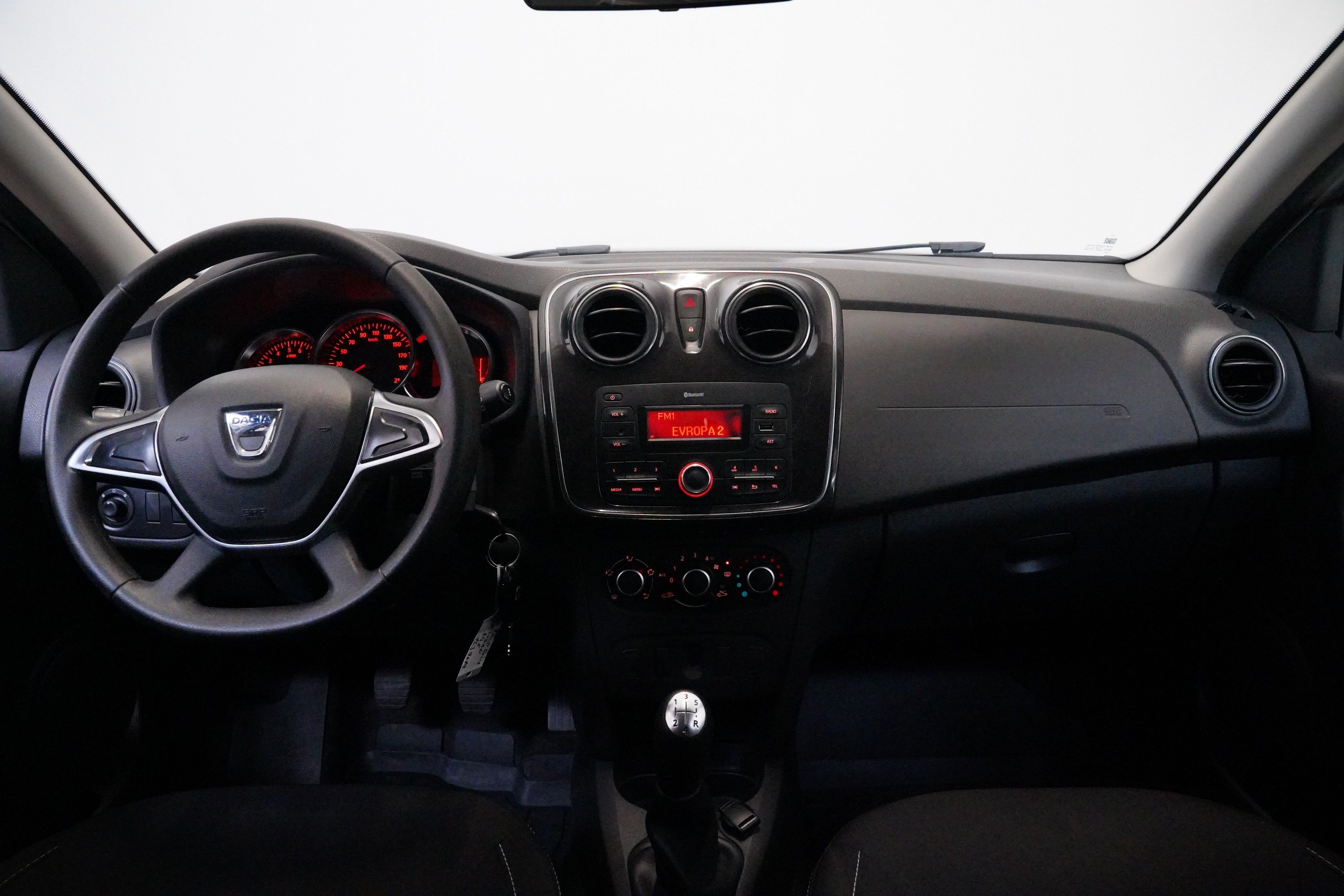 Dacia Logan, 1.0 SCe 54 kW - fotka 5