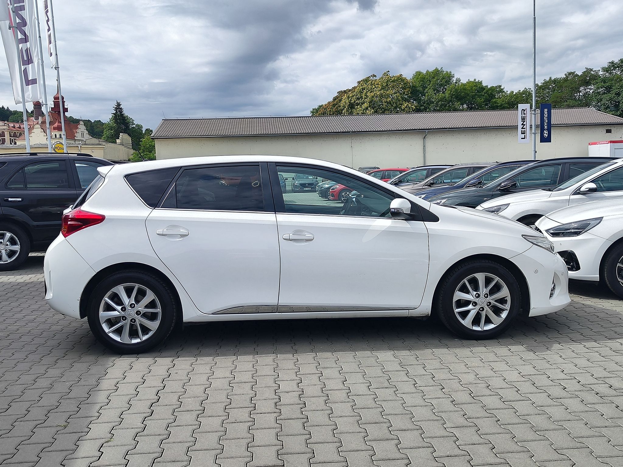 Toyota Auris, 1.33 Dual VVT-i/73kW Active - fotka 4